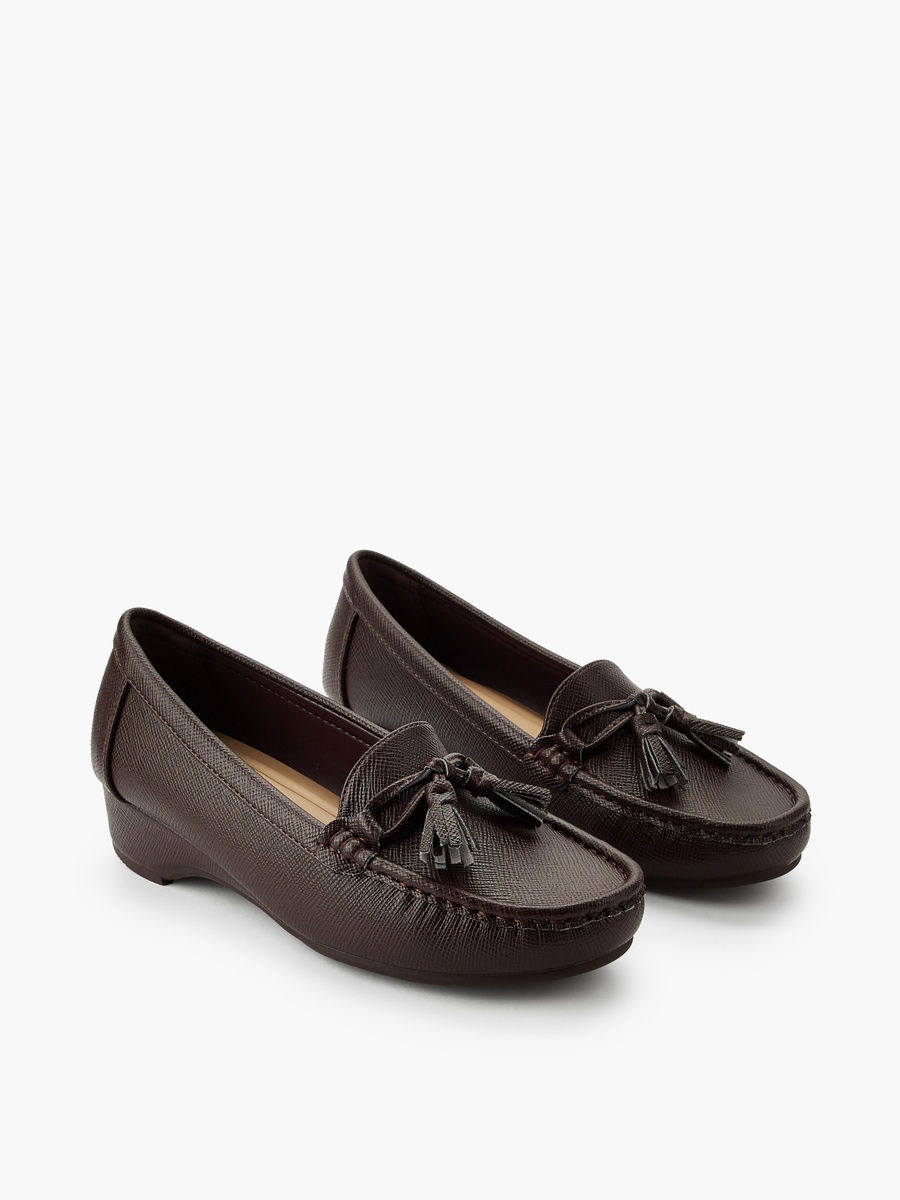 Women Tassel Detail Loafers