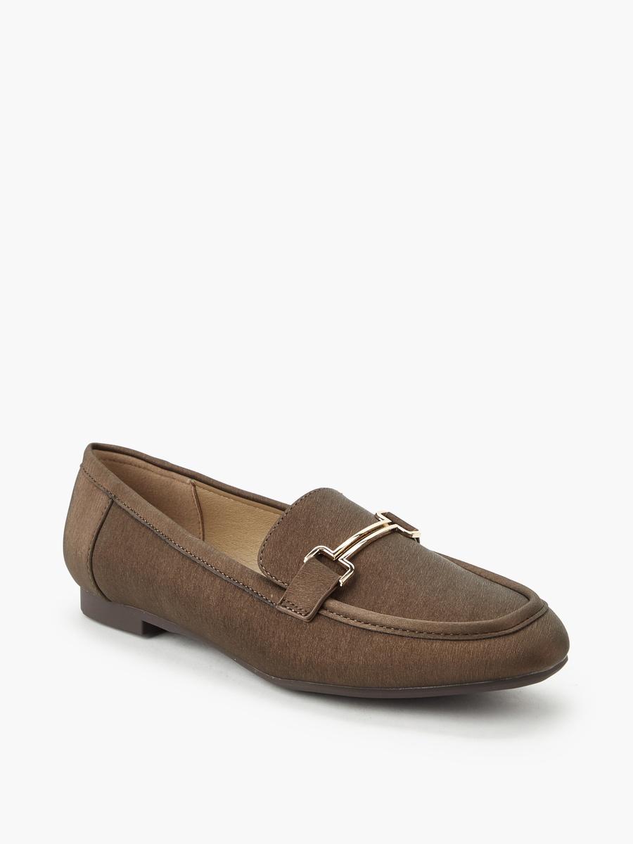 Women Buckle Detail Loafers