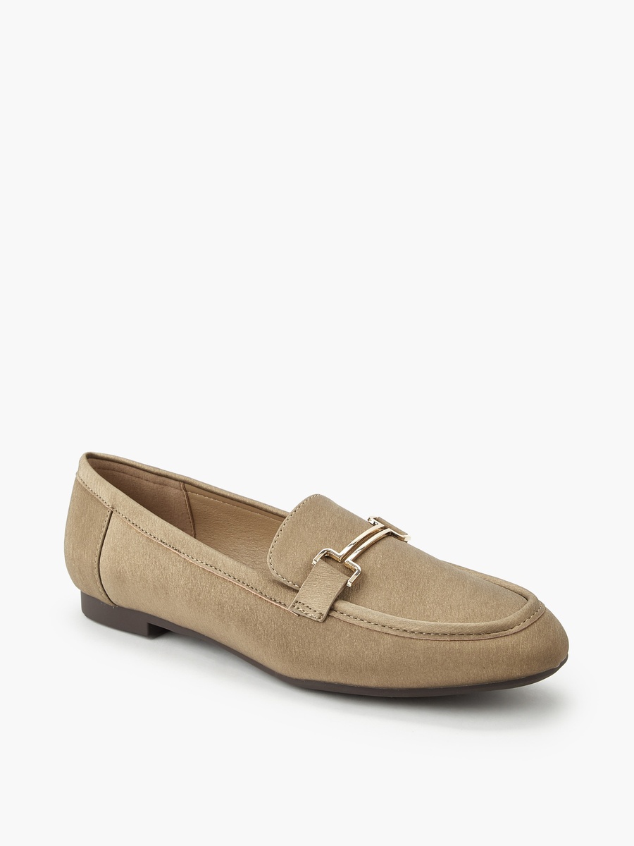 Women Buckle Detail Loafers