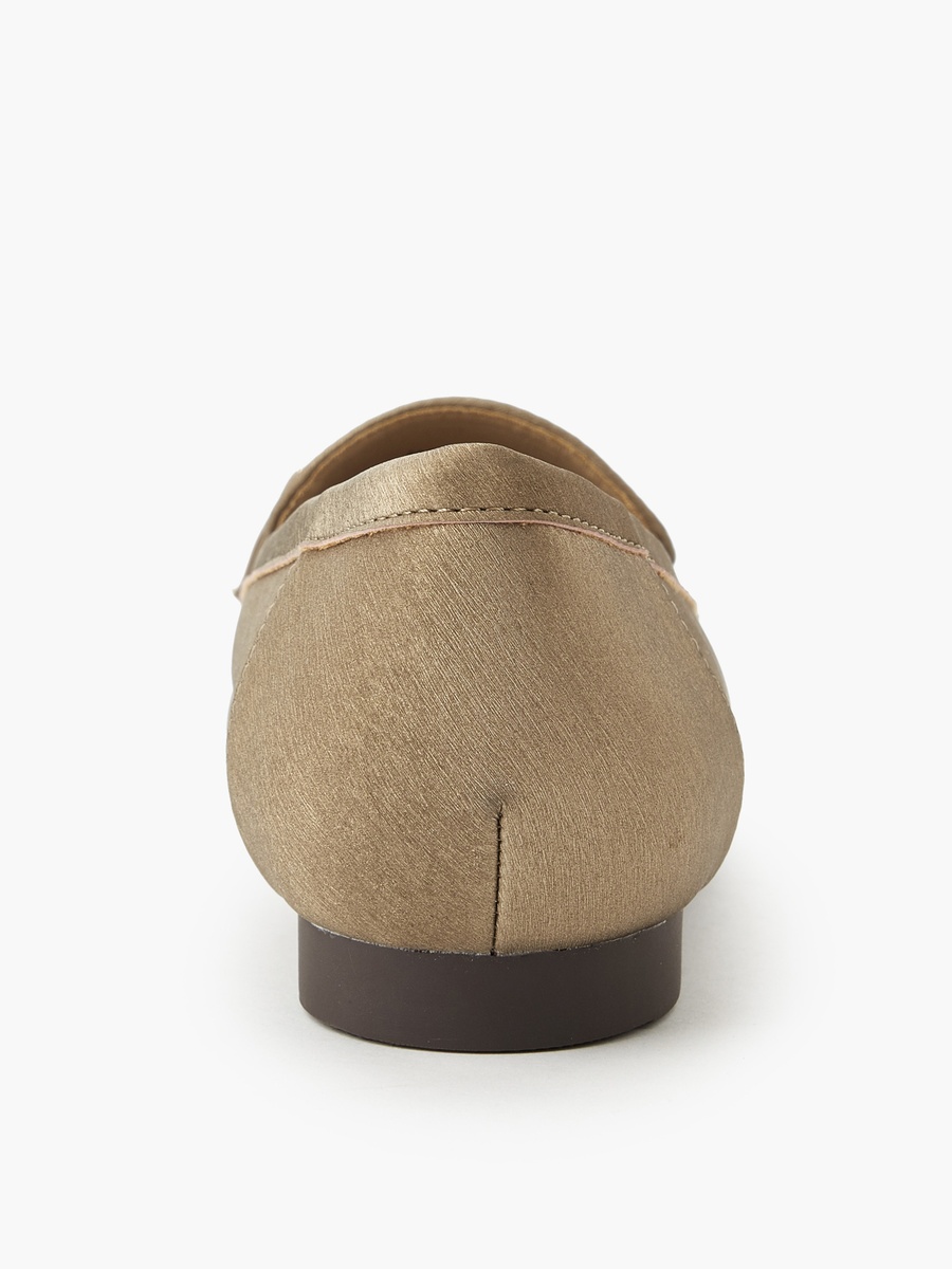 Women Buckle Detail Loafers