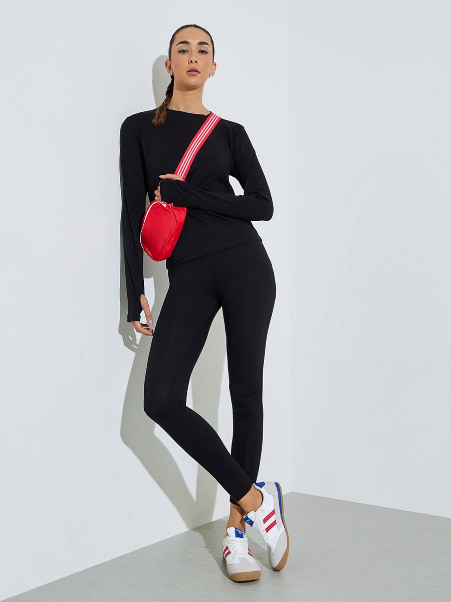 Black Cotton Lycra T-Shirt with Thumbhole Sleeve