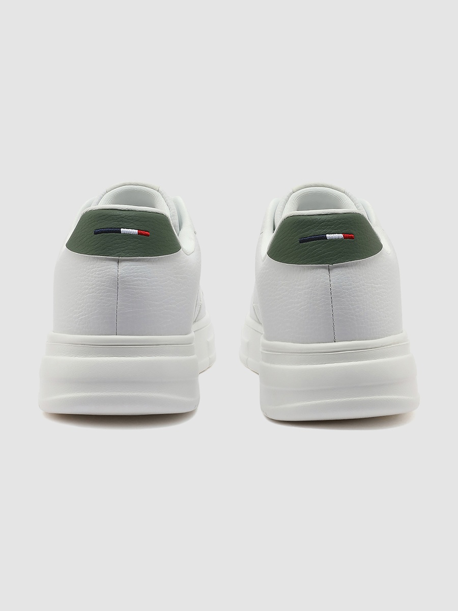 Men White Low-Top Sneakers