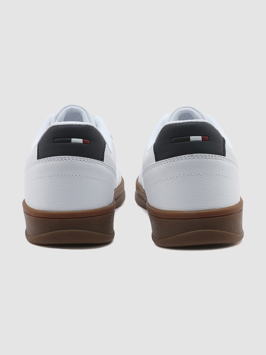 Men White Low-Top Sneakers
