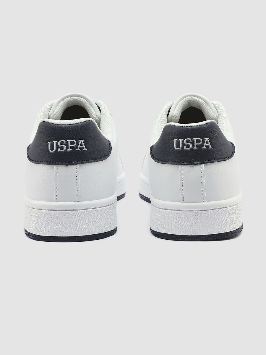 Women White Low-Top Lightweight Sneakers