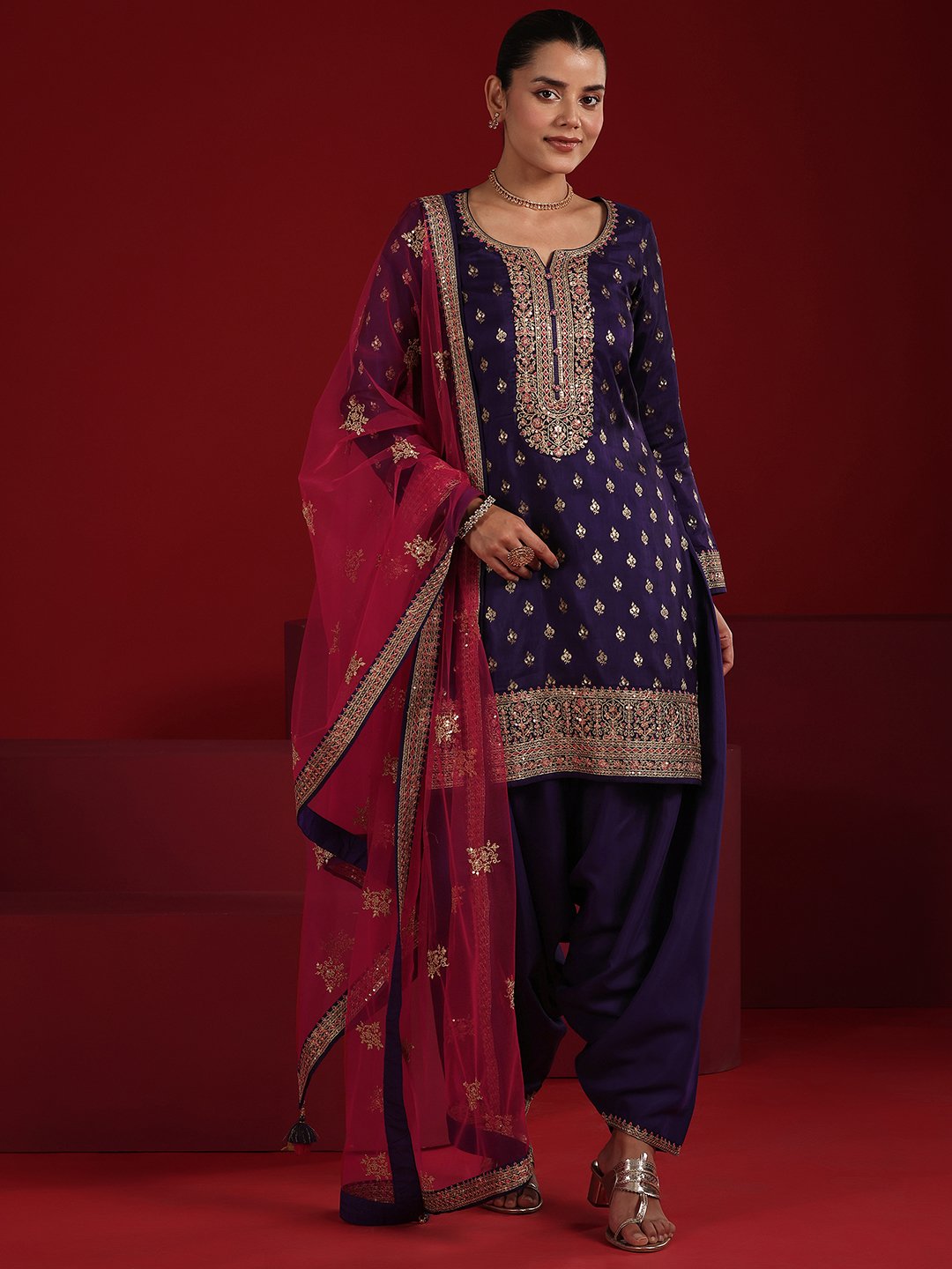 Purple Printed Silk Blend Straight Kurta, Salwar and Dupatta Set