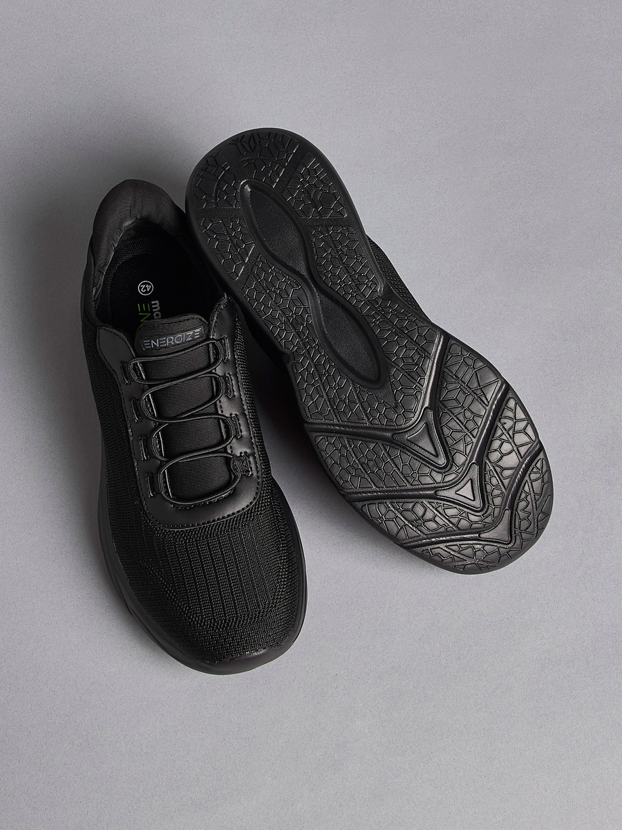 Flyknit Textured Sports Shoes