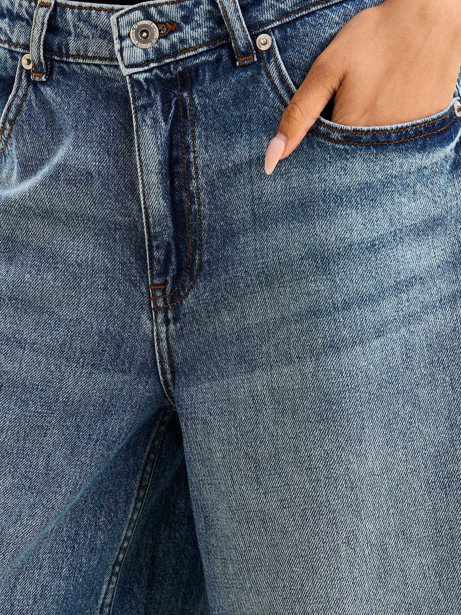 Wide Leg Cropped Jeans