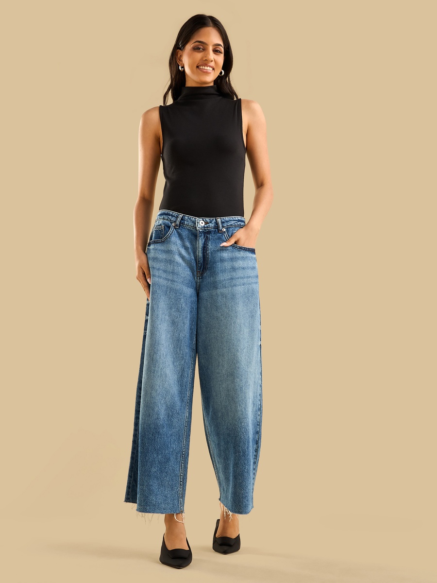 Wide Leg Cropped Jeans