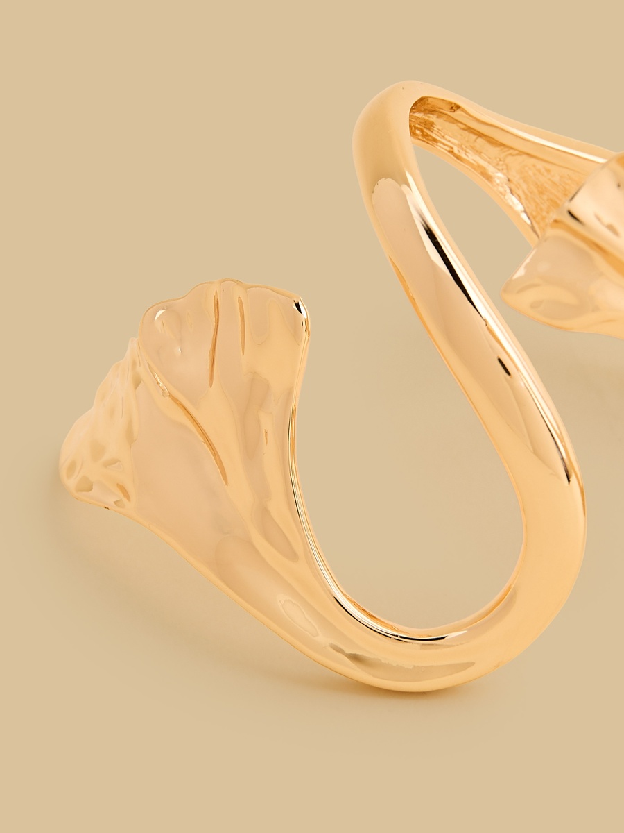 Metallic Arm Cuff