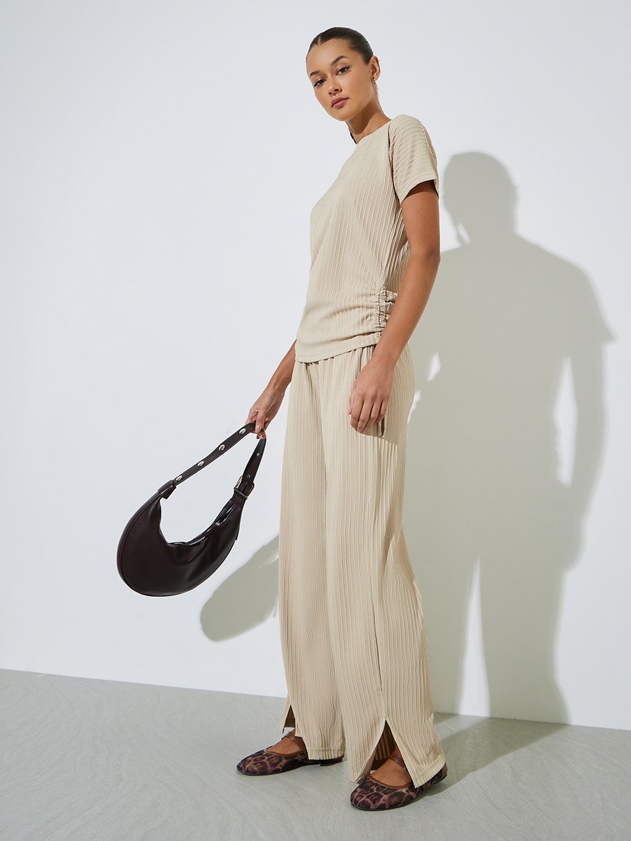 Cream Textured Side Ruched Details T-Shirt