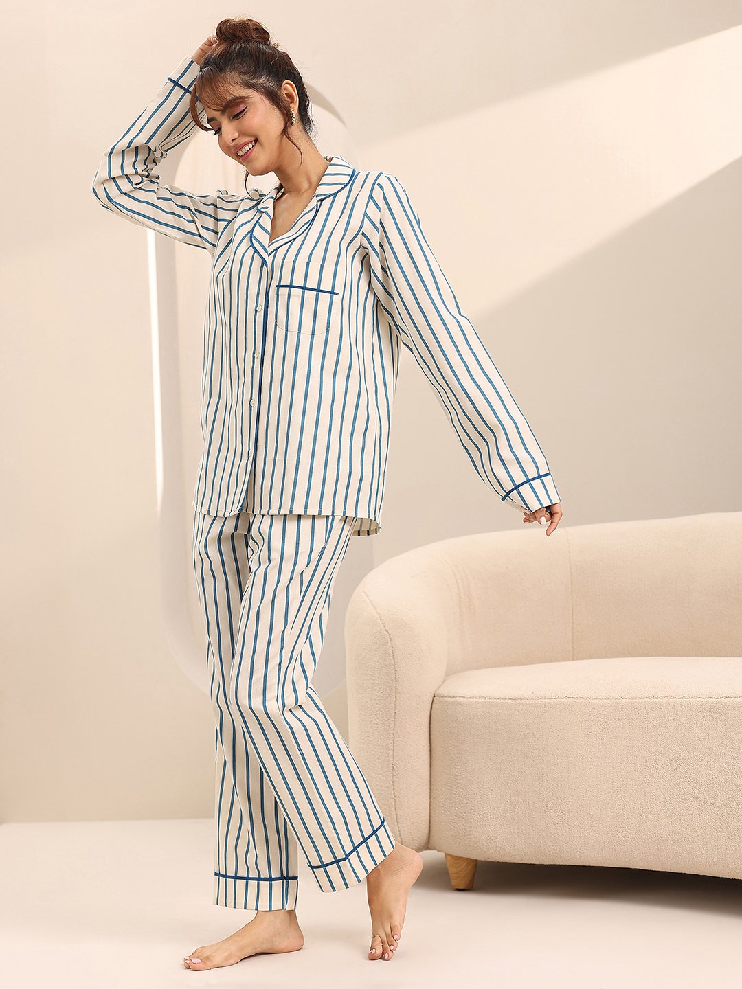 Off white Printed Cotton Pyjama Set