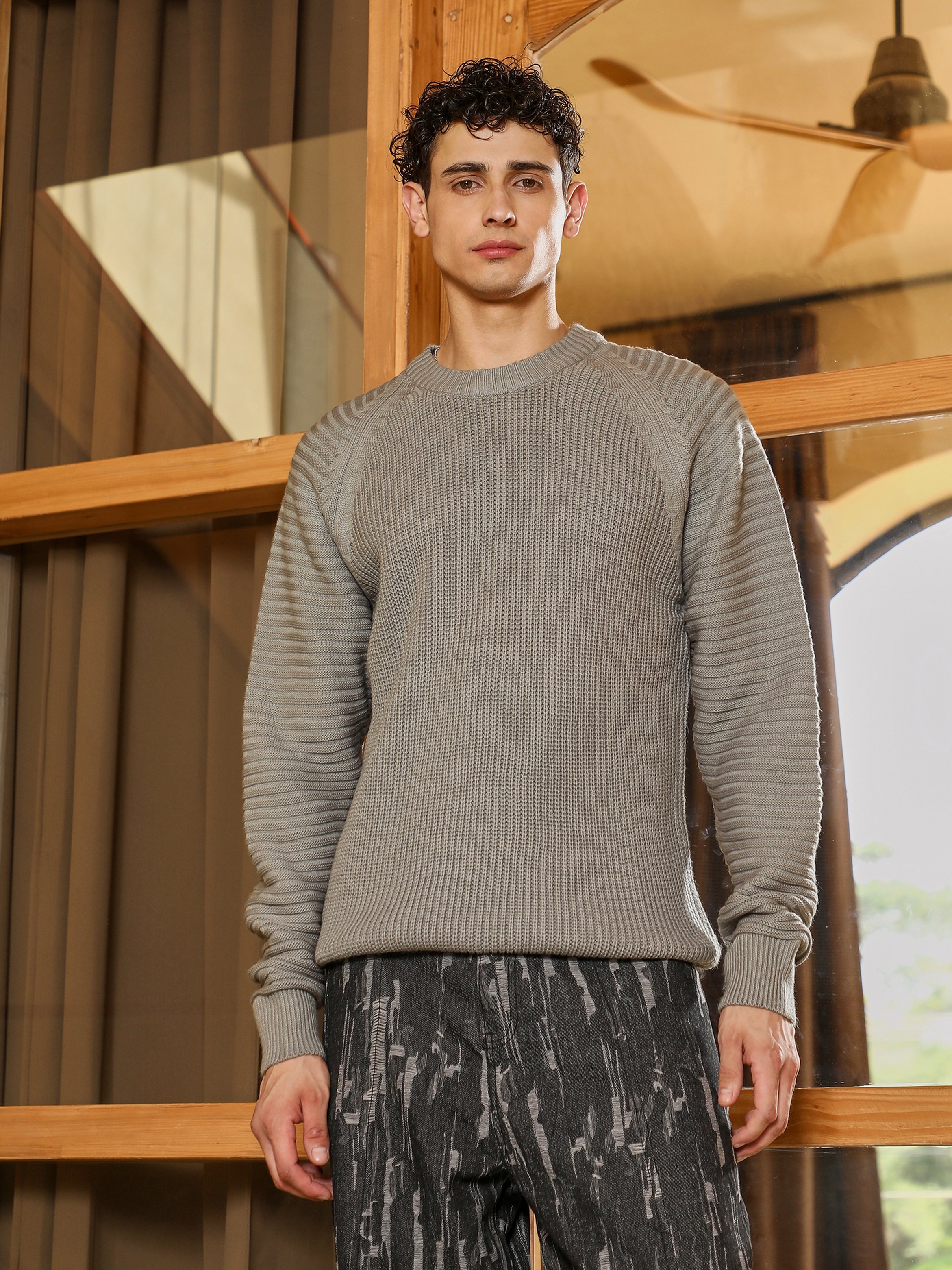 Men Grey Ribbed-Jacquard Knitted Sweater
