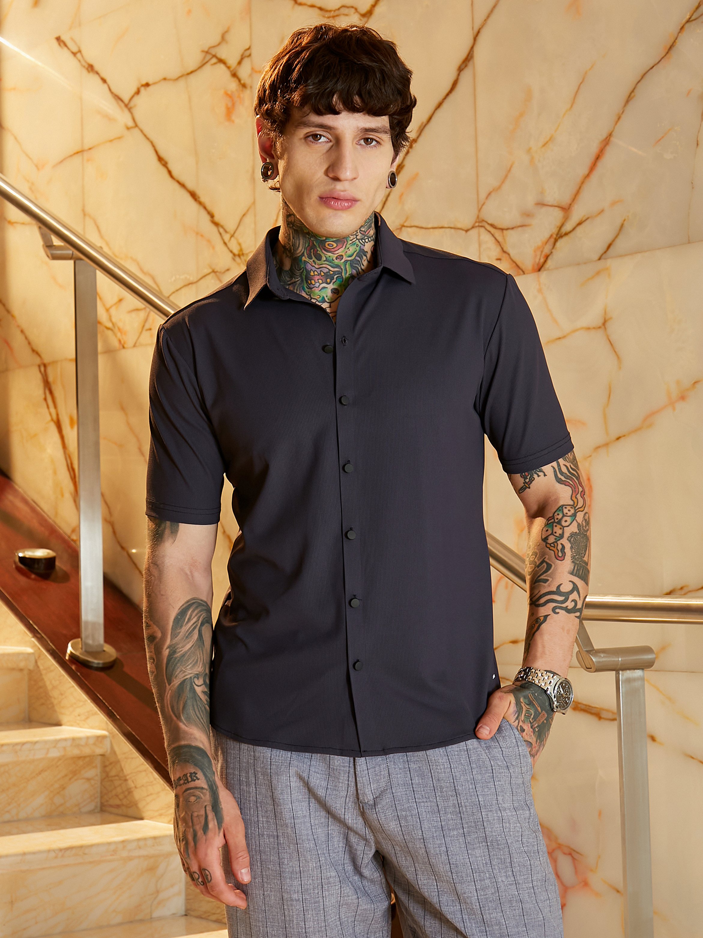 Men Charcoal Grey Seamless Solid Shirt