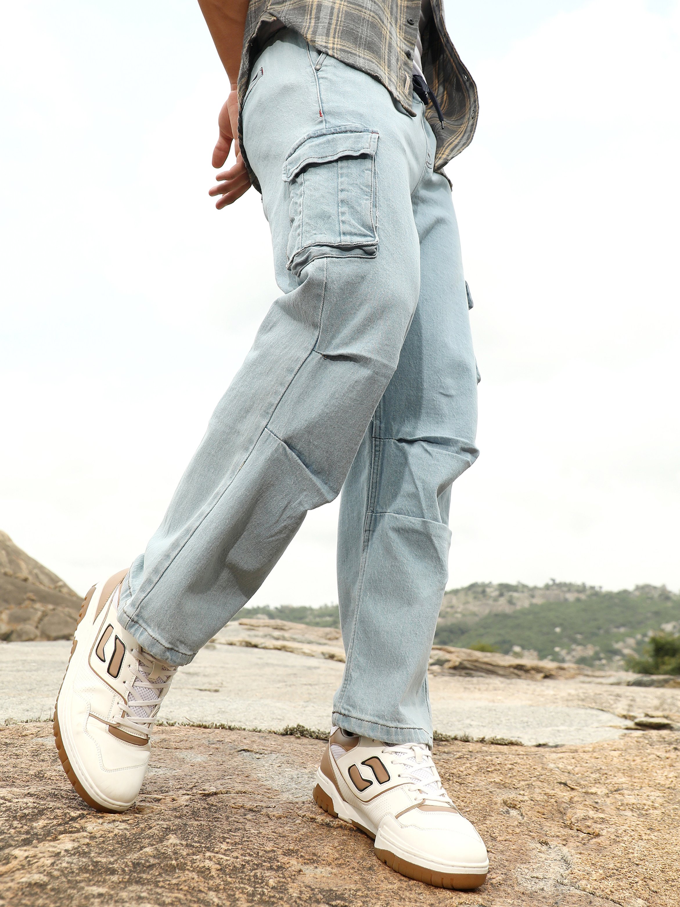 Men Light Blue Straight-Leg Pleated Jeans