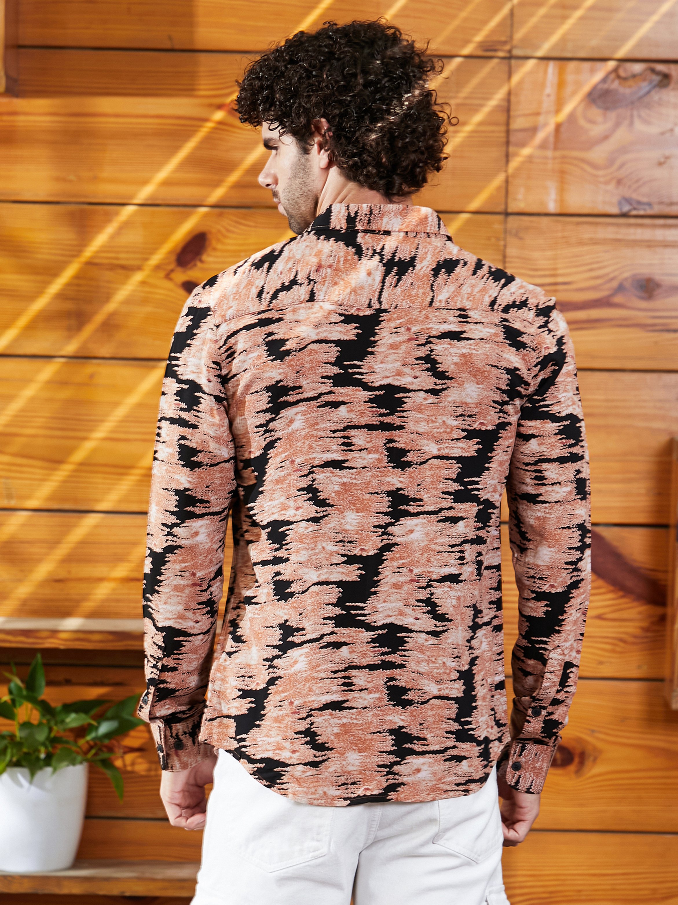 Men Sienna Brown Midnight Black Contrast-Scuff Shirt