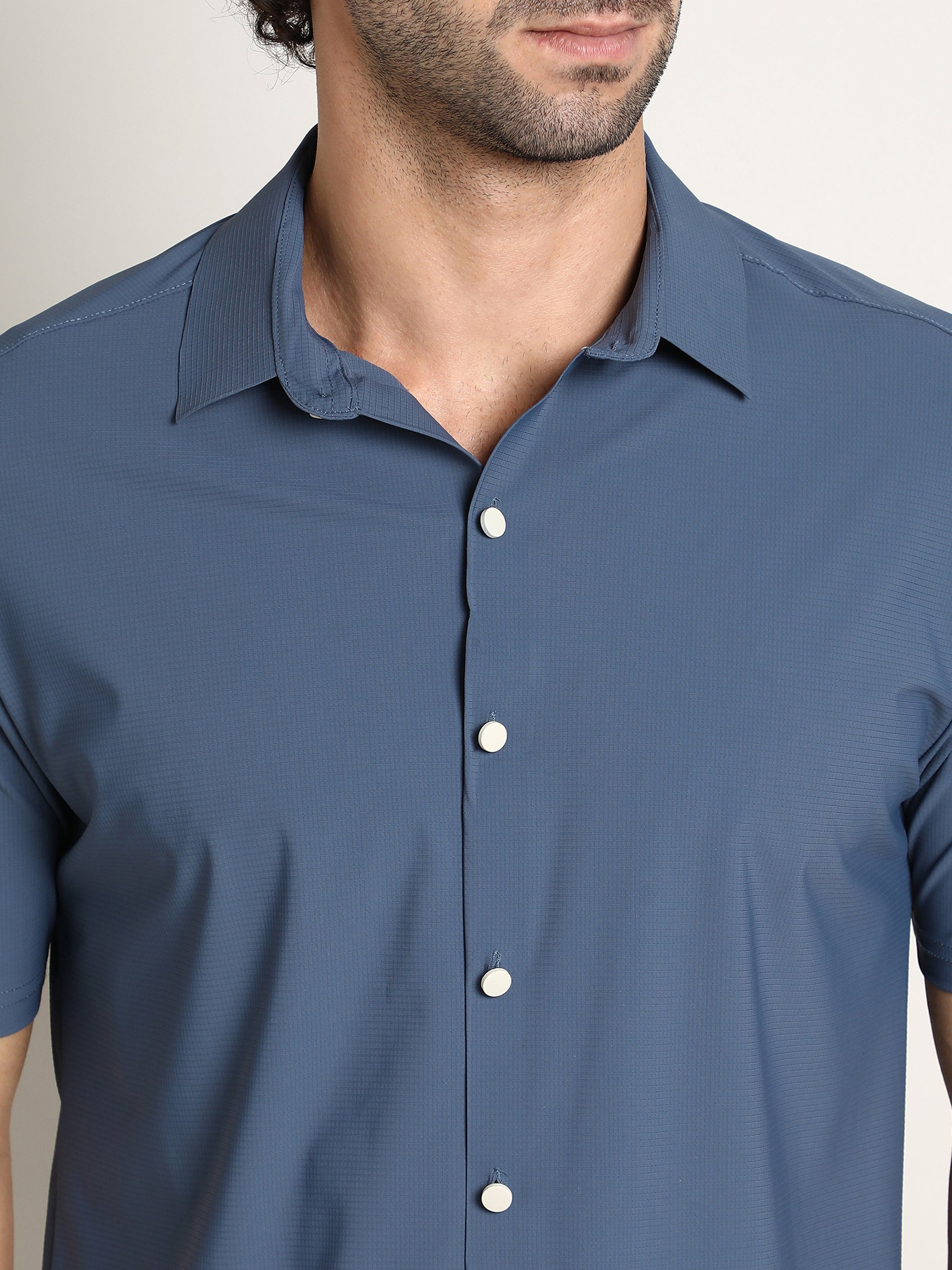 Men Steel Blue Seamless Solid Shirt