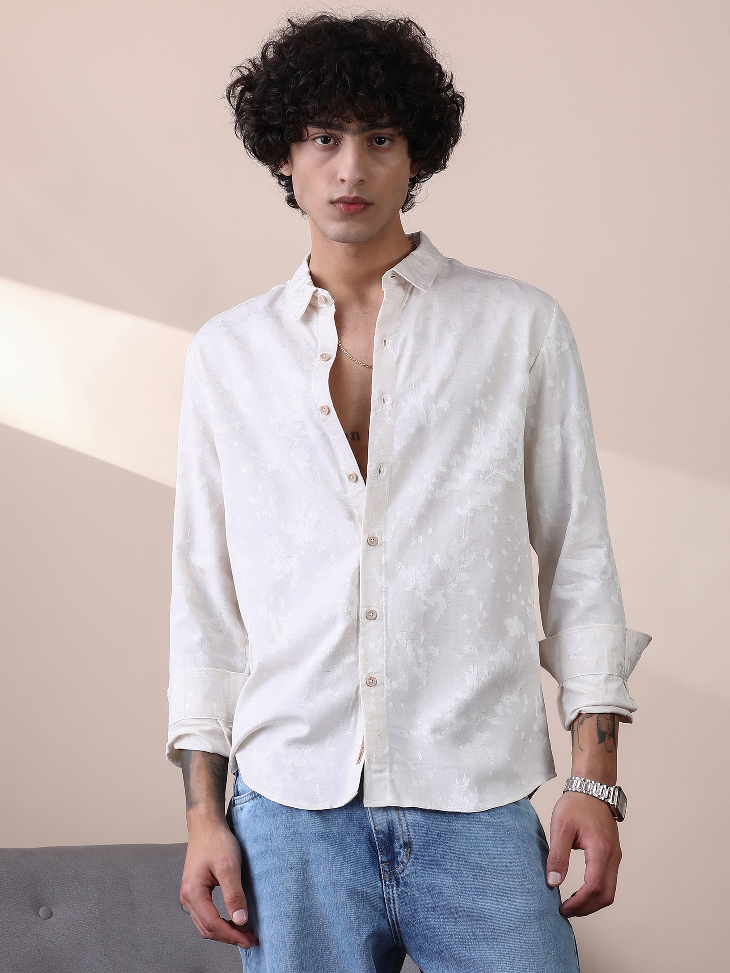 Men White Textured Regular Shirt