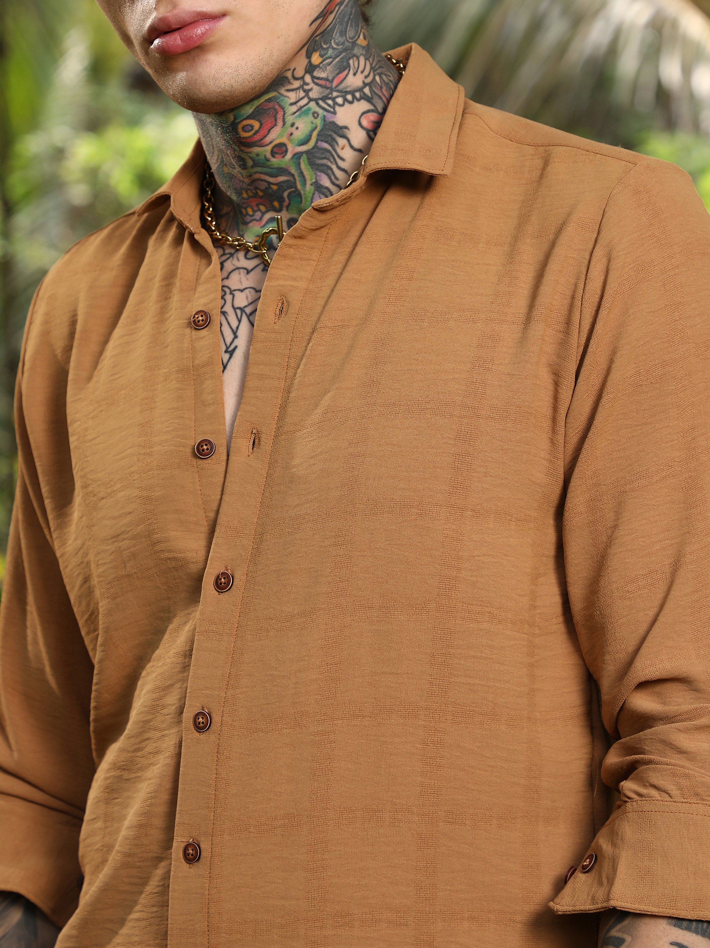 Men Rust Textured Spread Collar Shirt