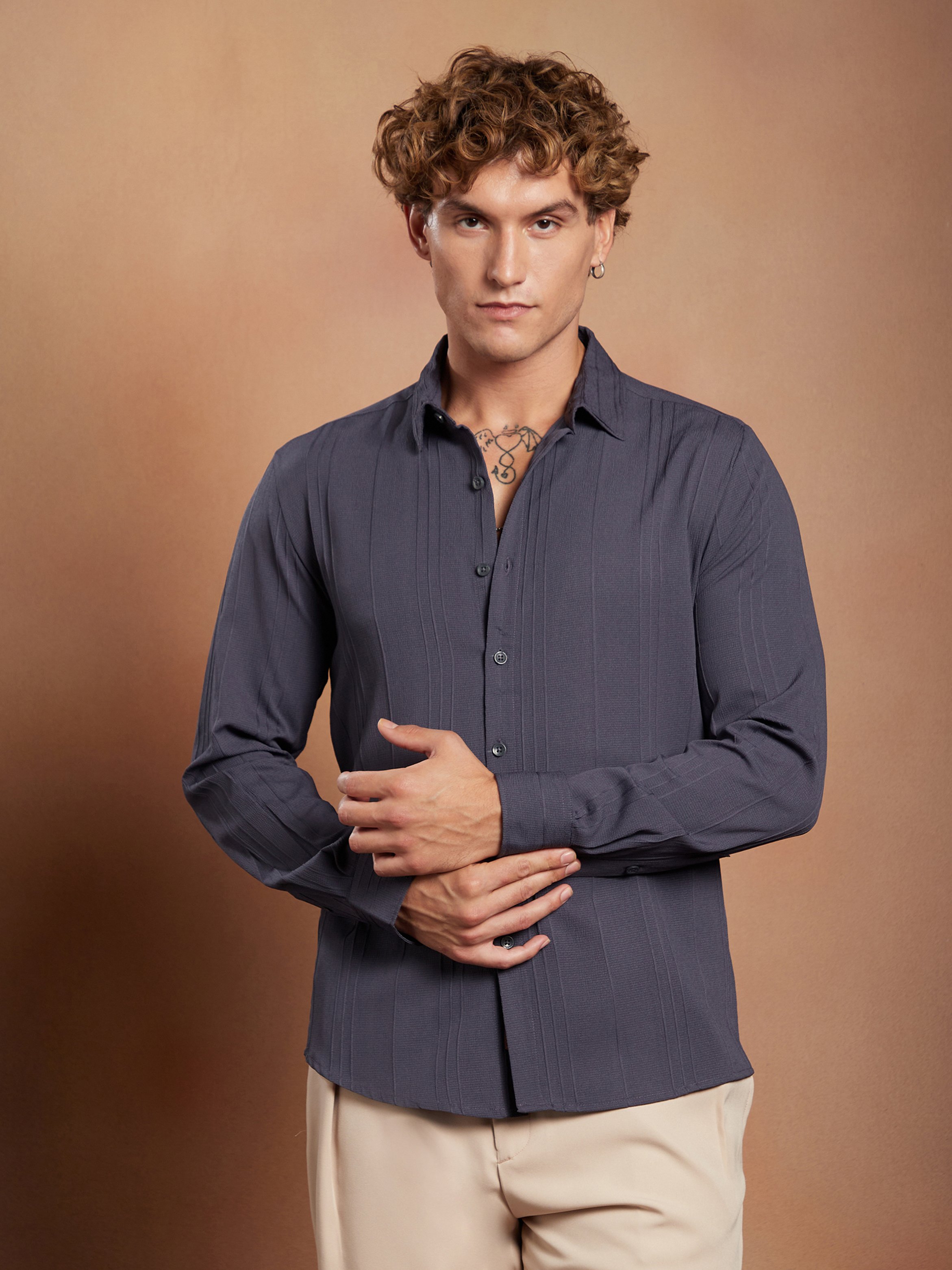 Men Blue Textured Regular Shirt