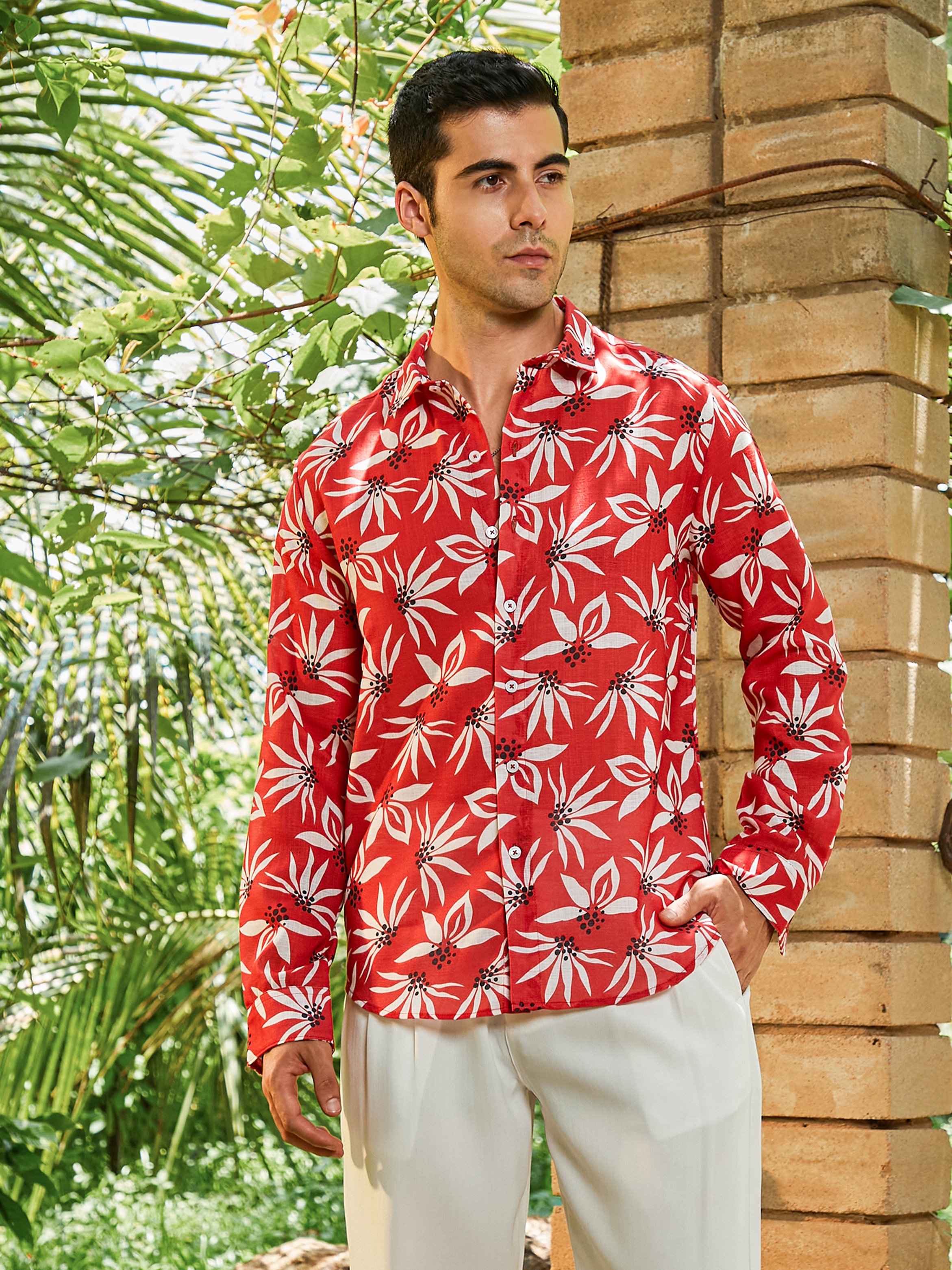 Men Red Floral Print Regular Shirt