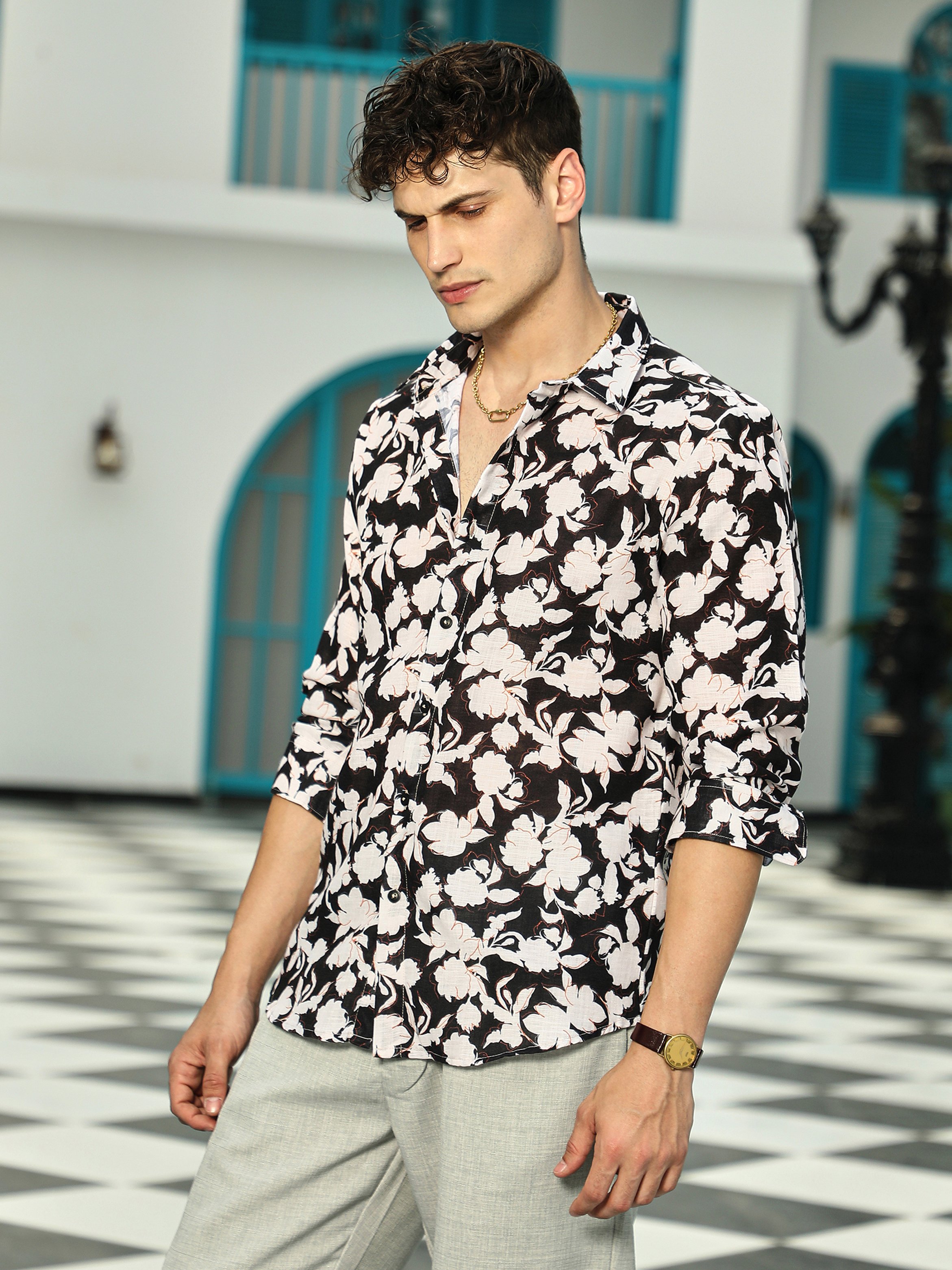 Men Black Floral Print Regular Shirt