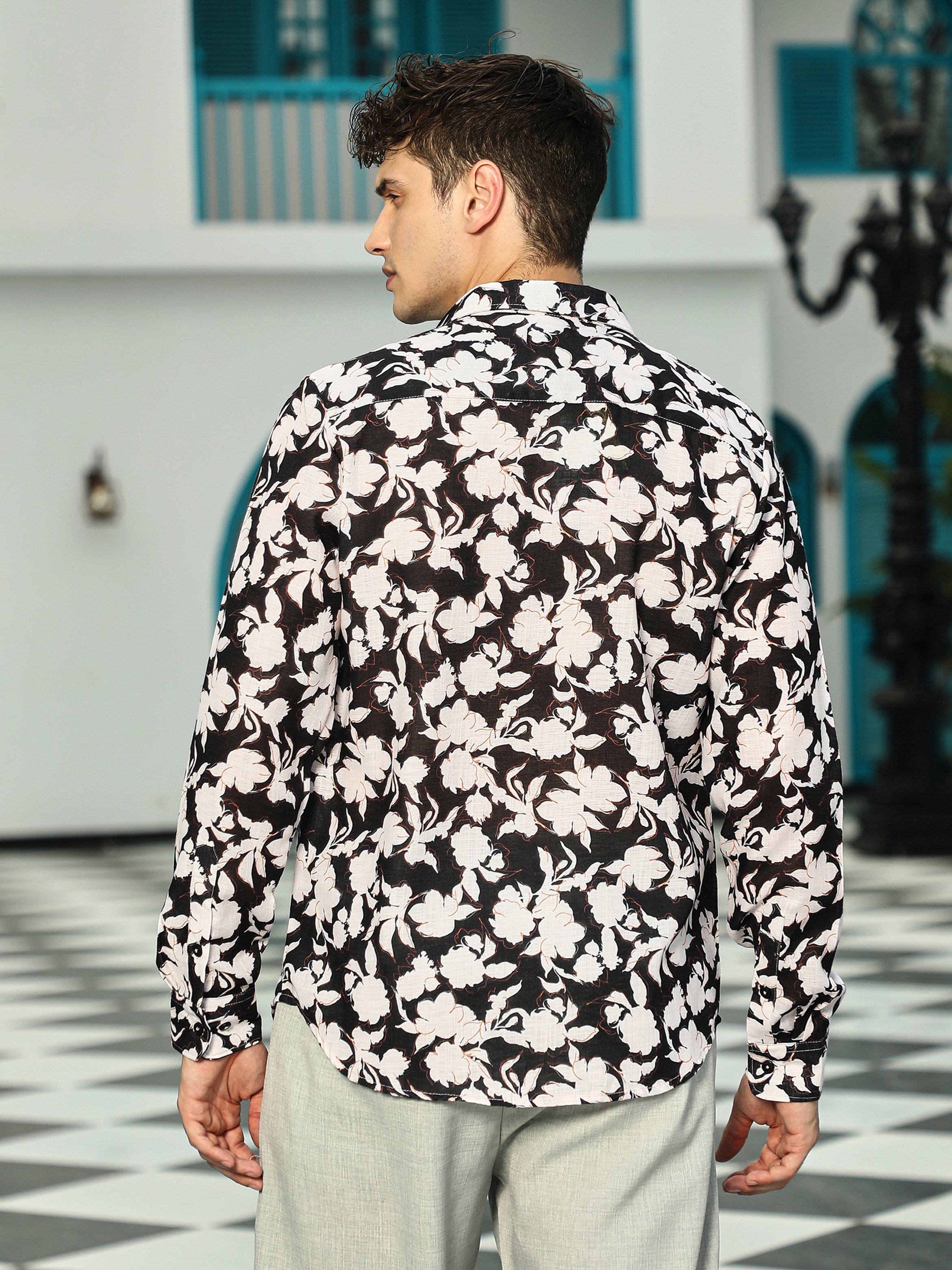 Men Black Floral Print Regular Shirt