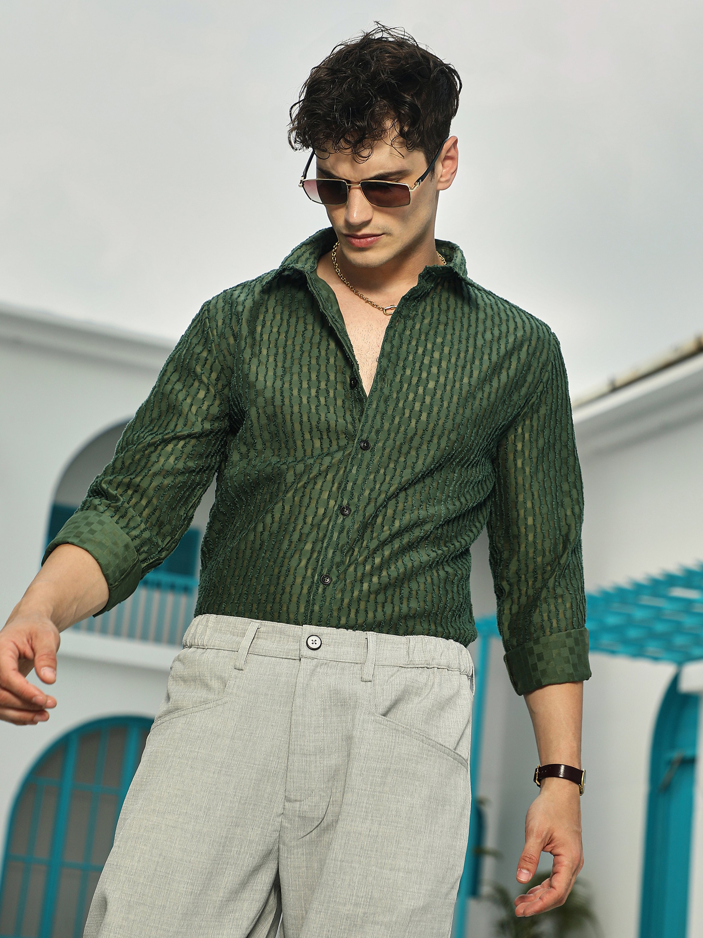 Men Green Textured Regular Shirt