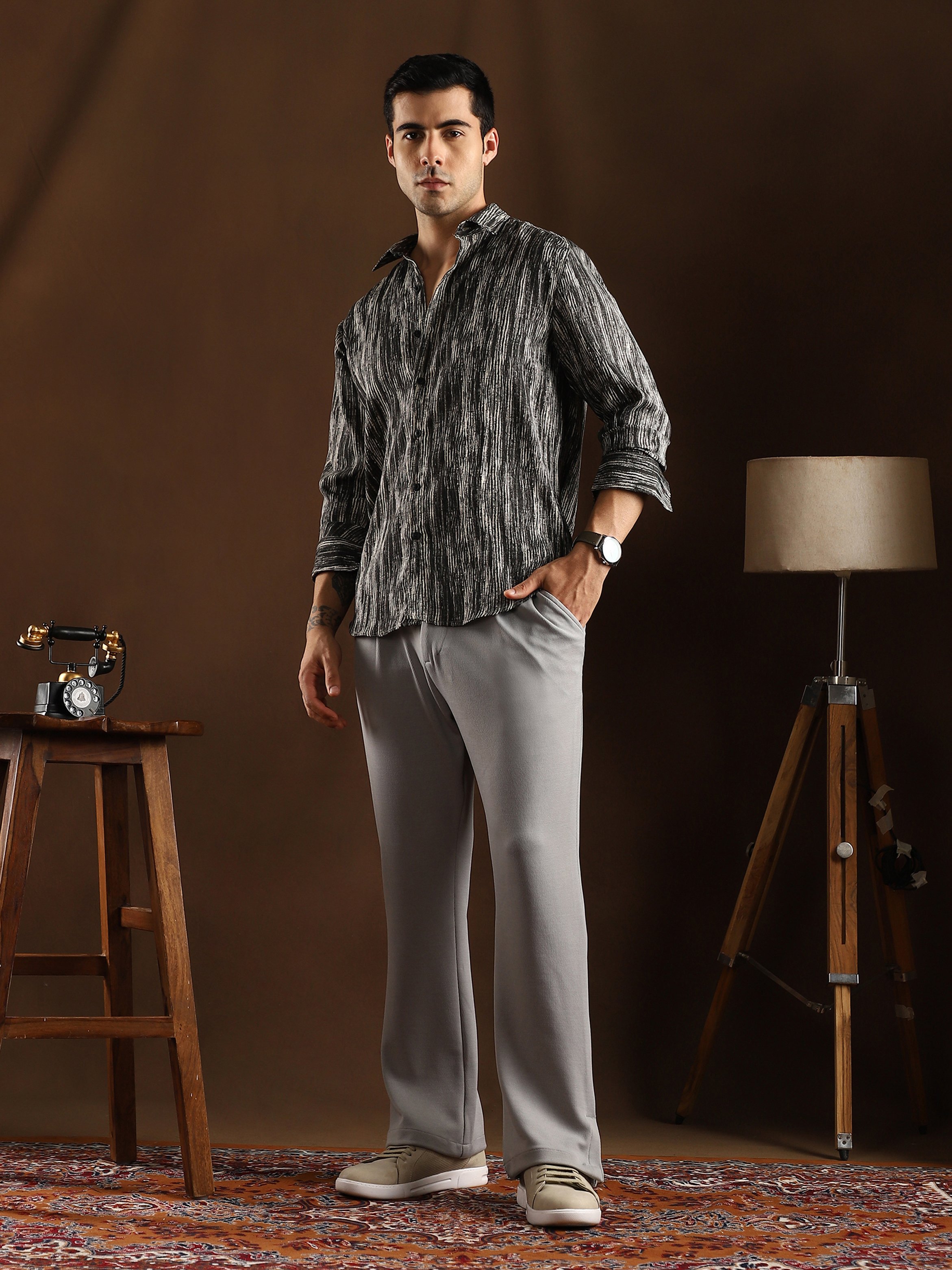Men Obsidian Black Daisy White Distortion-Weave Shirt