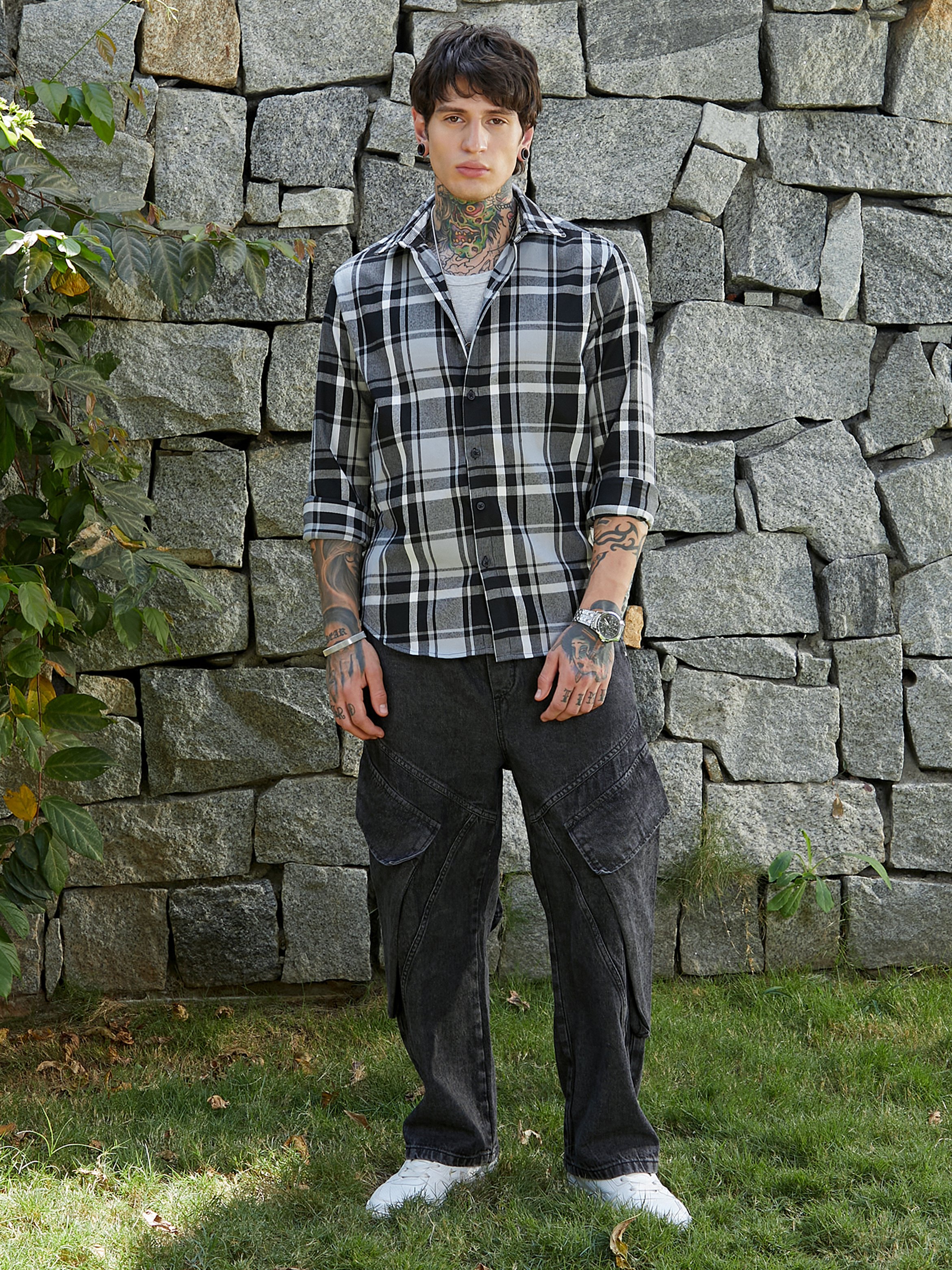 Men Checked Relaxed Fit Shirt