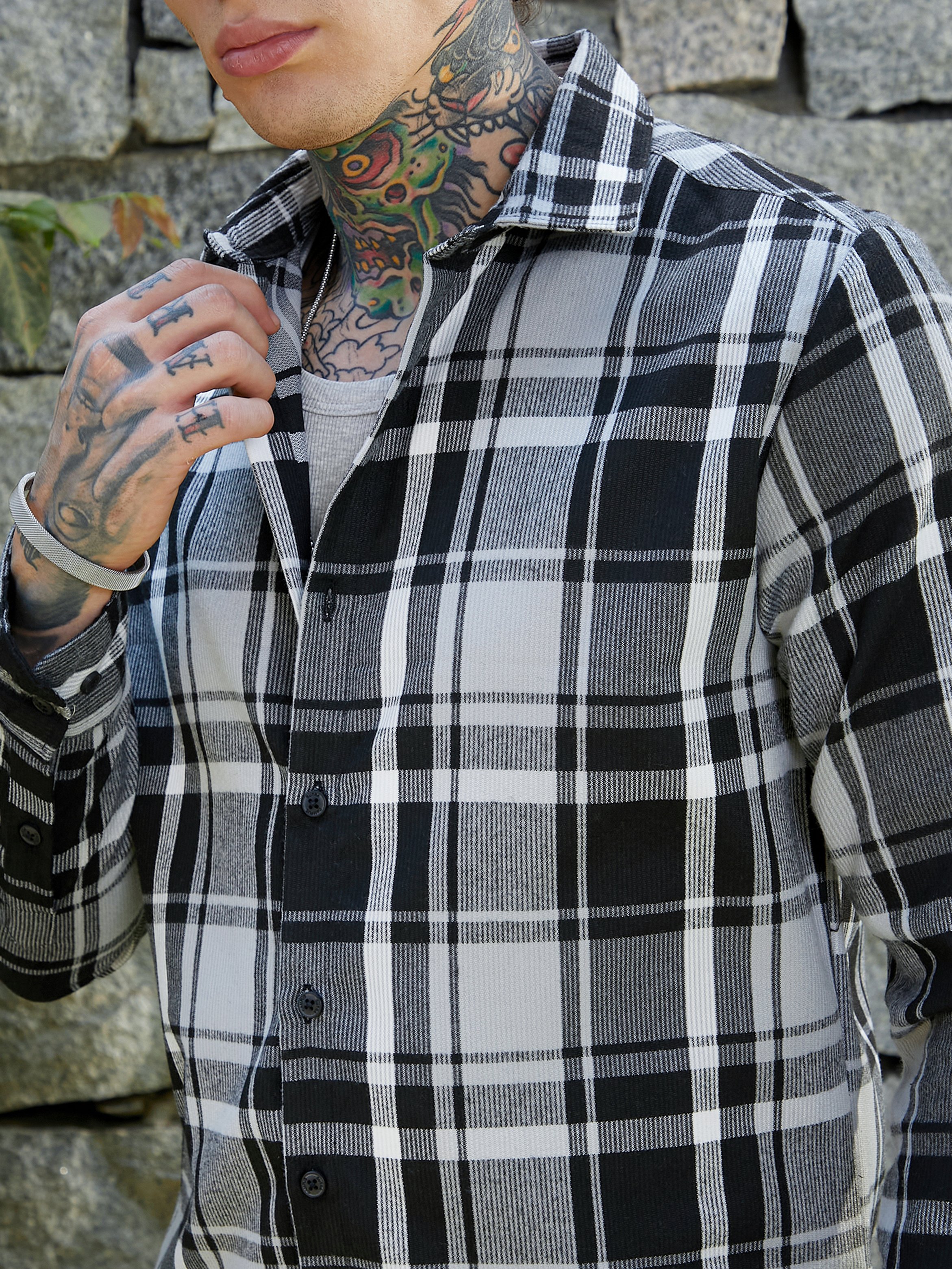 Men Checked Relaxed Fit Shirt