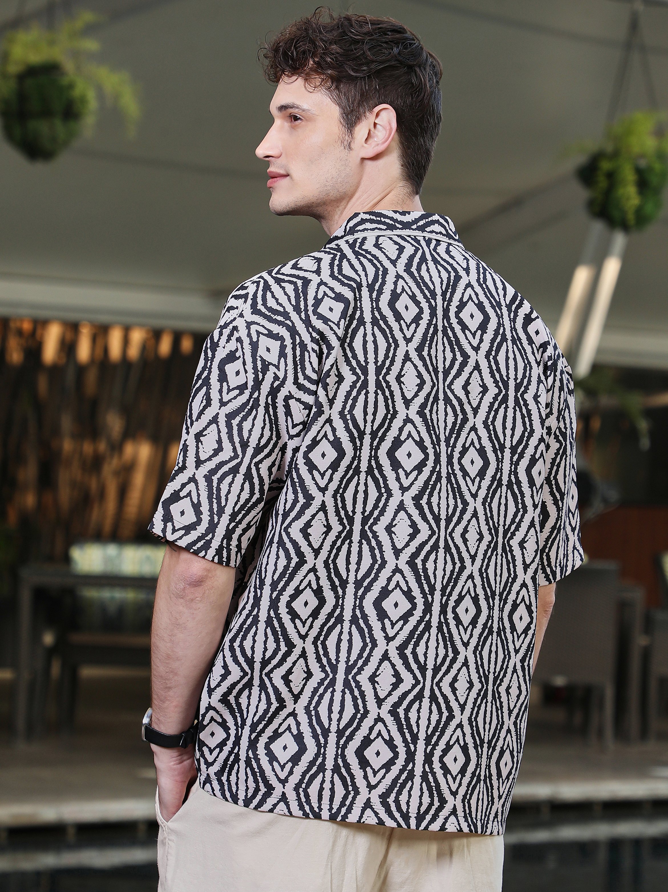 Men Midnight Black Cream White Indie-Utility Oversized Shirt