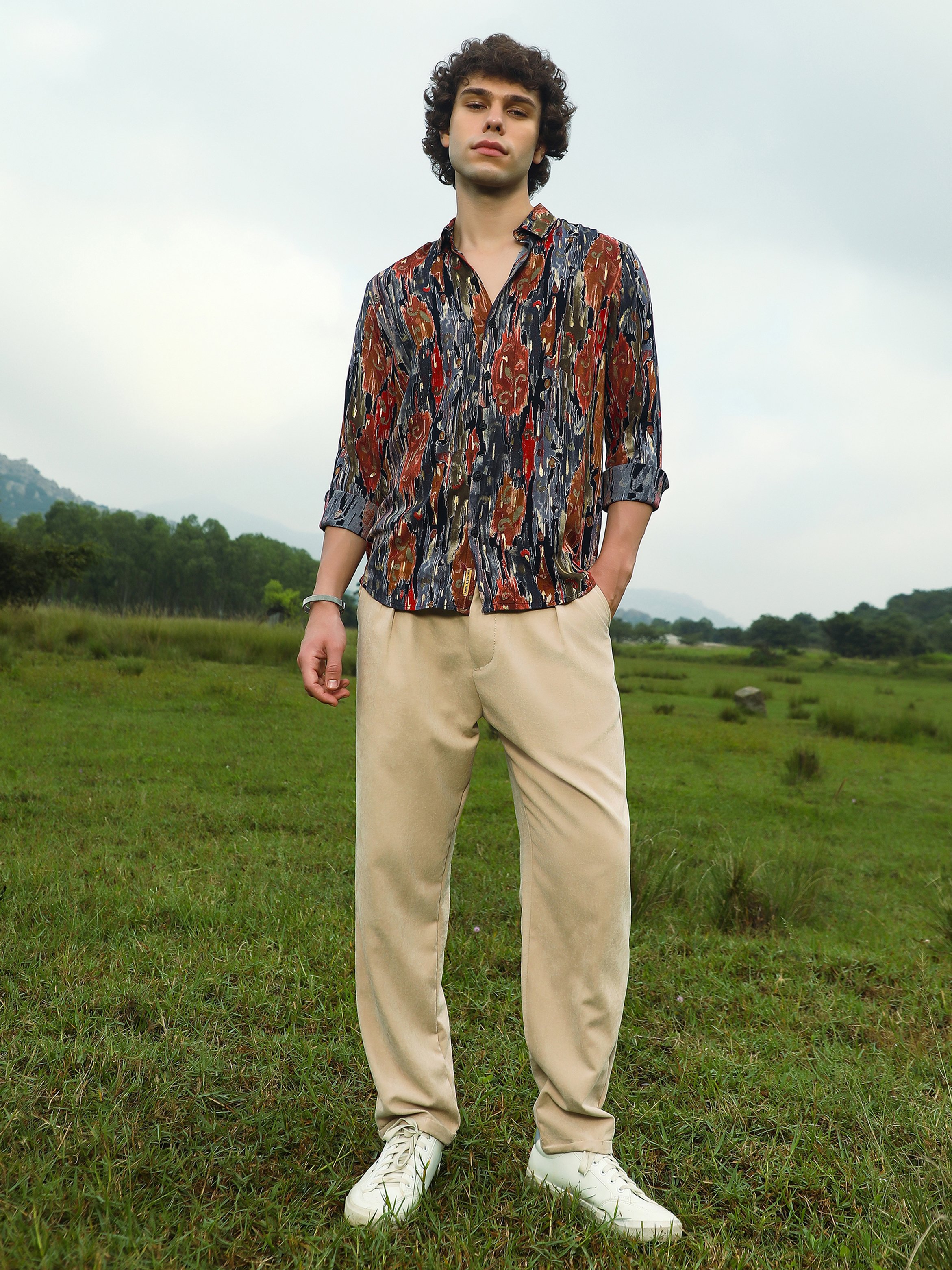 Men Abstract Print Spread Collar Shirt