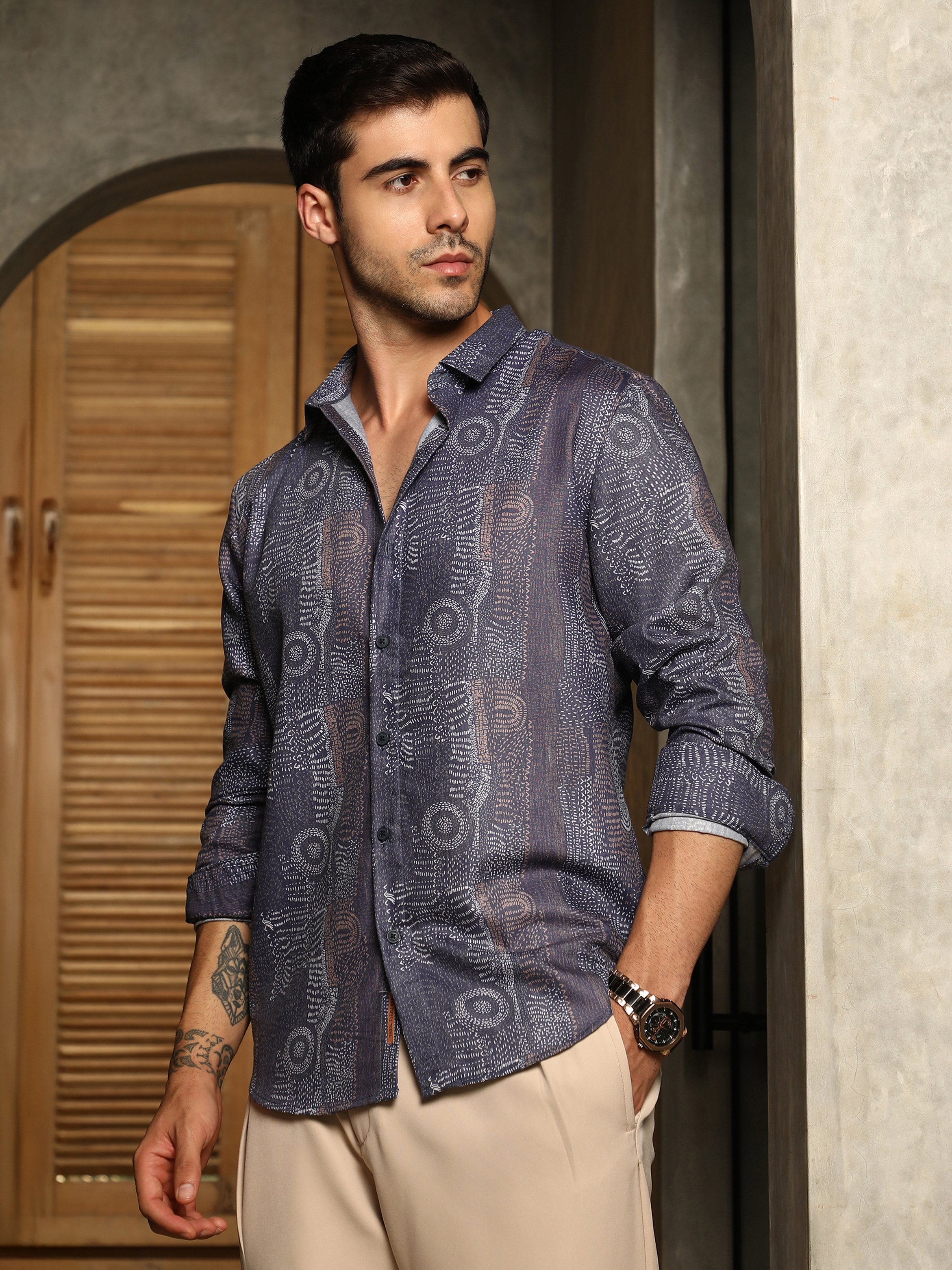 Men Indigo Blue Thread-Imprint Shirt