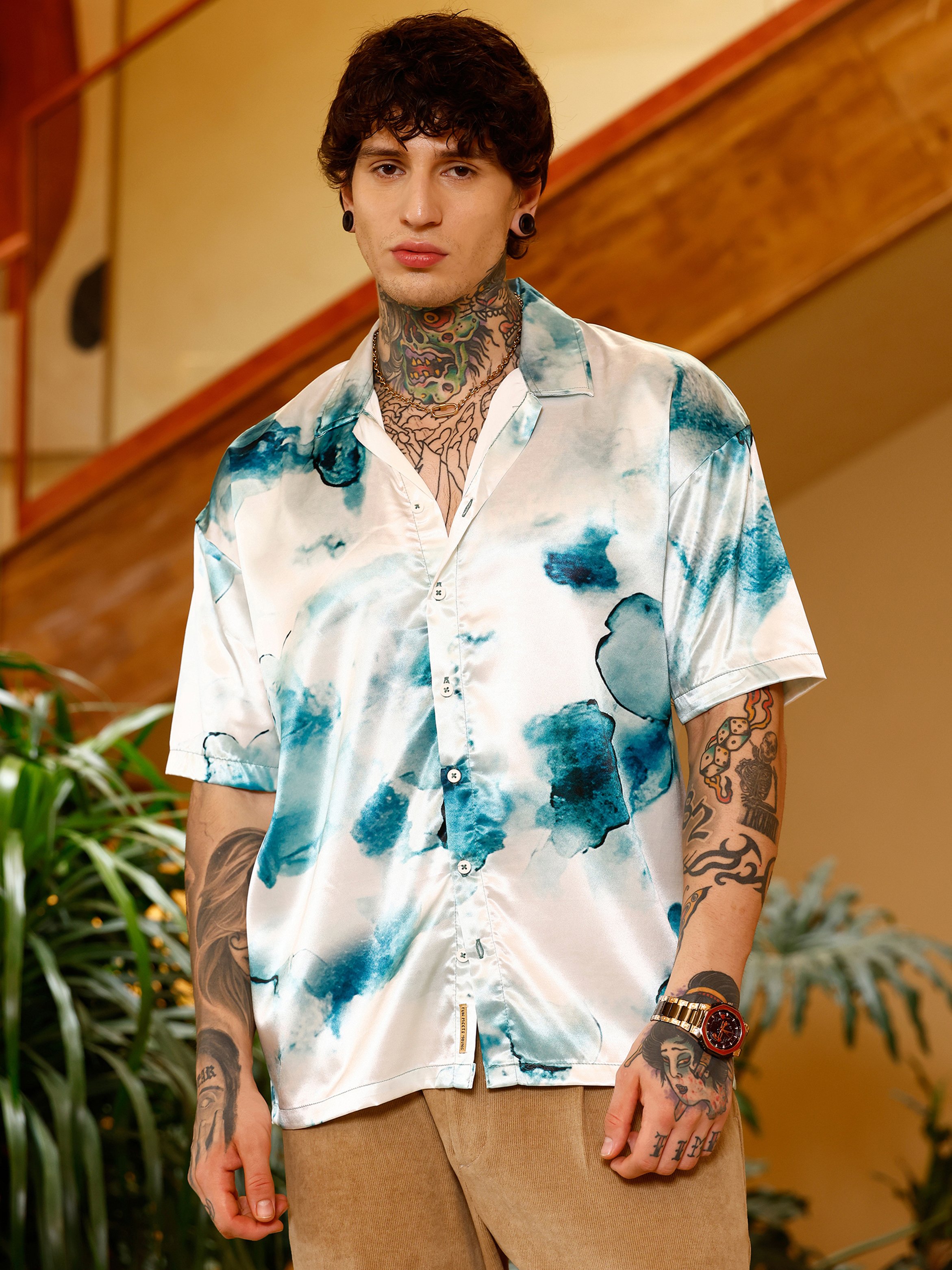 Men Abstract Print Satin Oversized Shirt