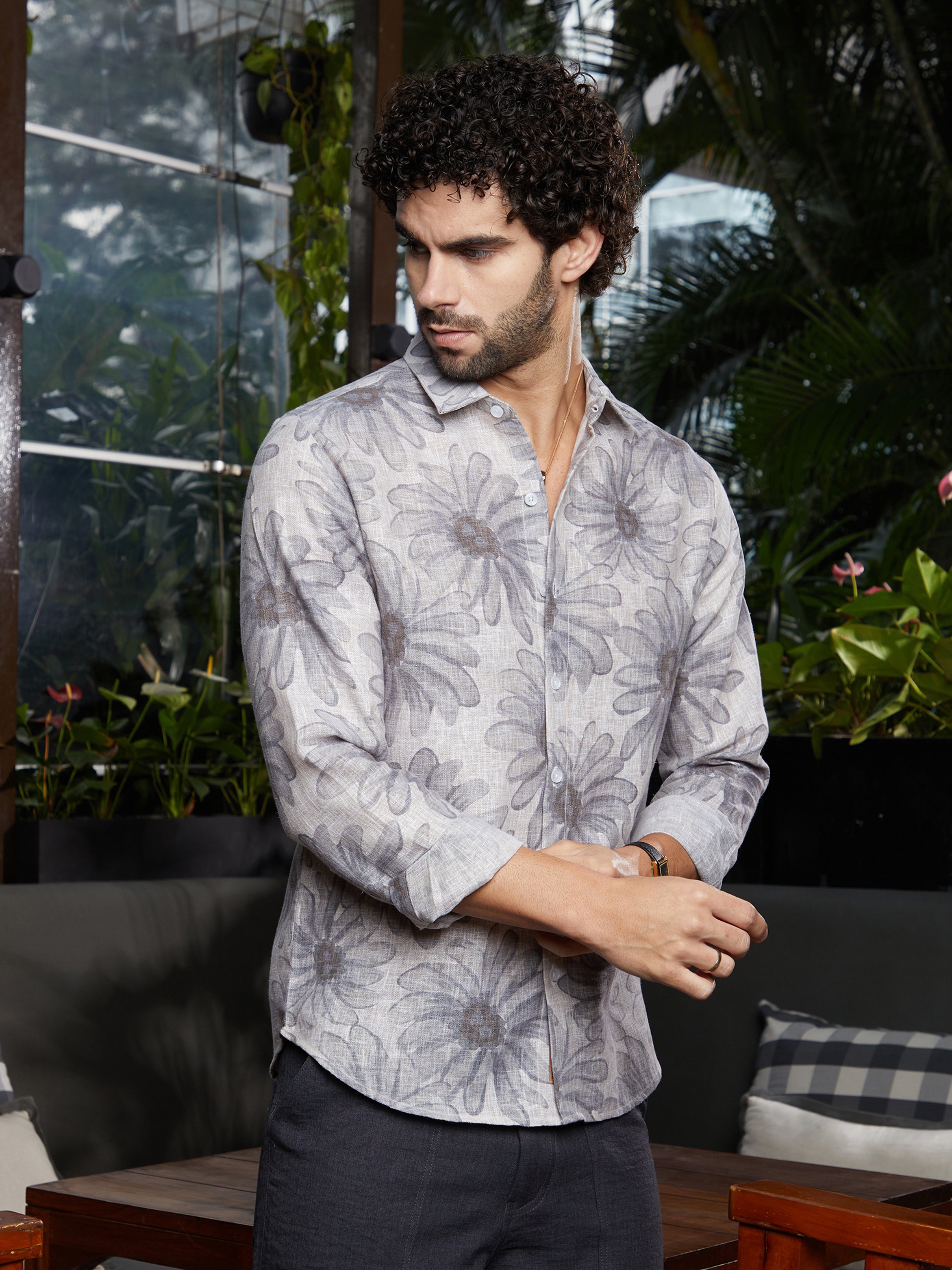Men Grey Floral Print Regular Shirt