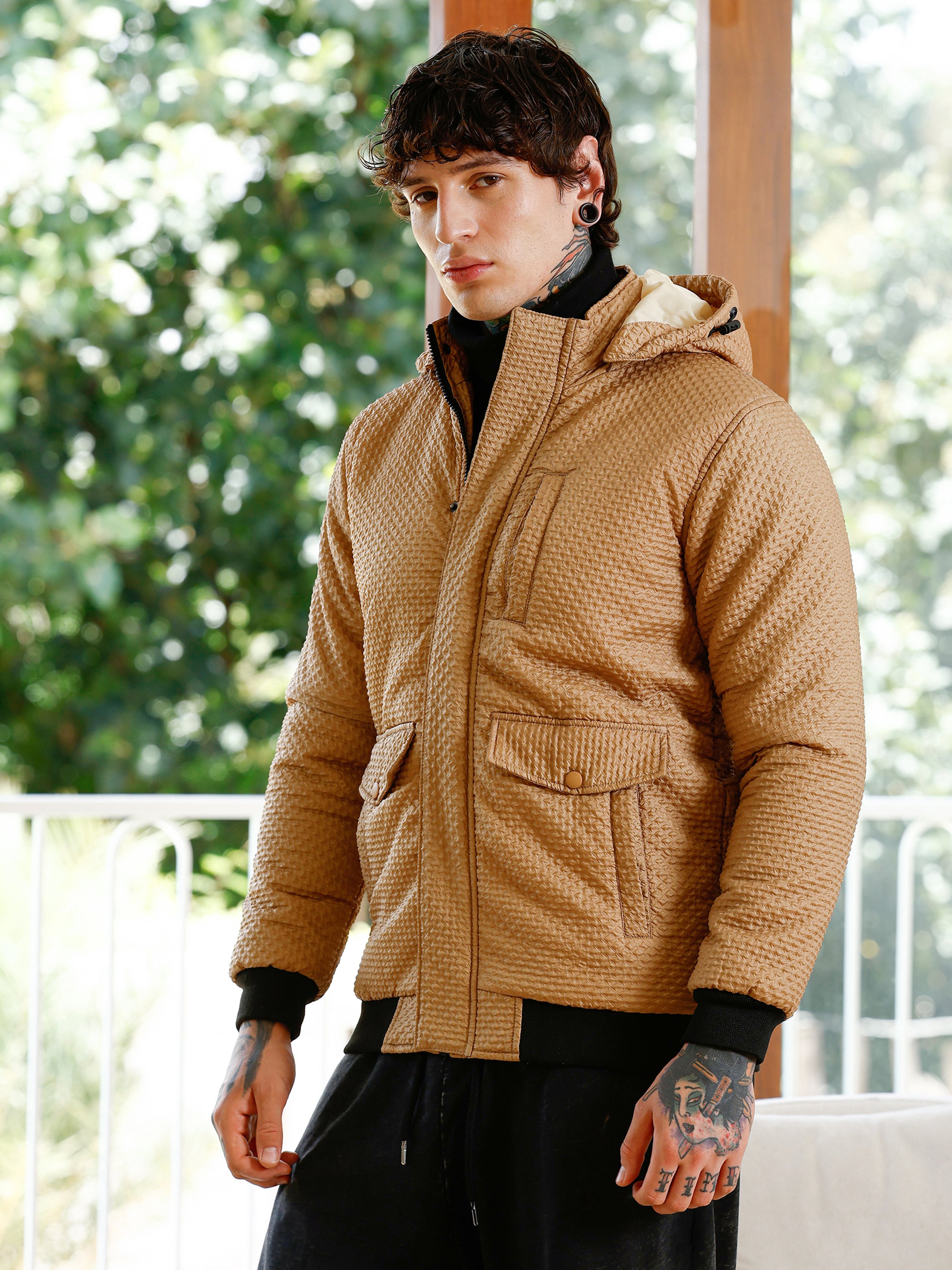 Men Beige Geometric-Tactile Puffer Jacket
