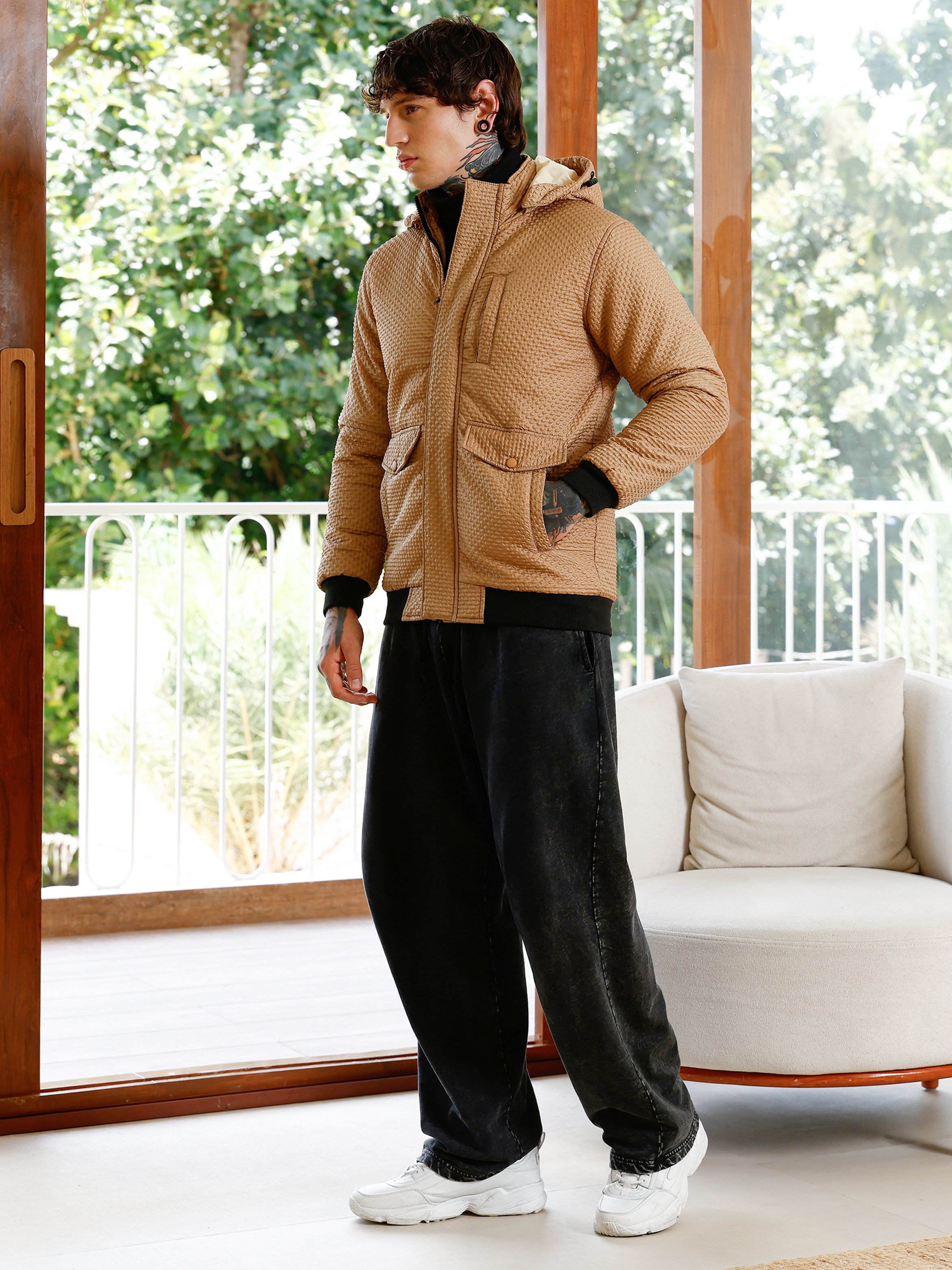 Men Beige Geometric-Tactile Puffer Jacket