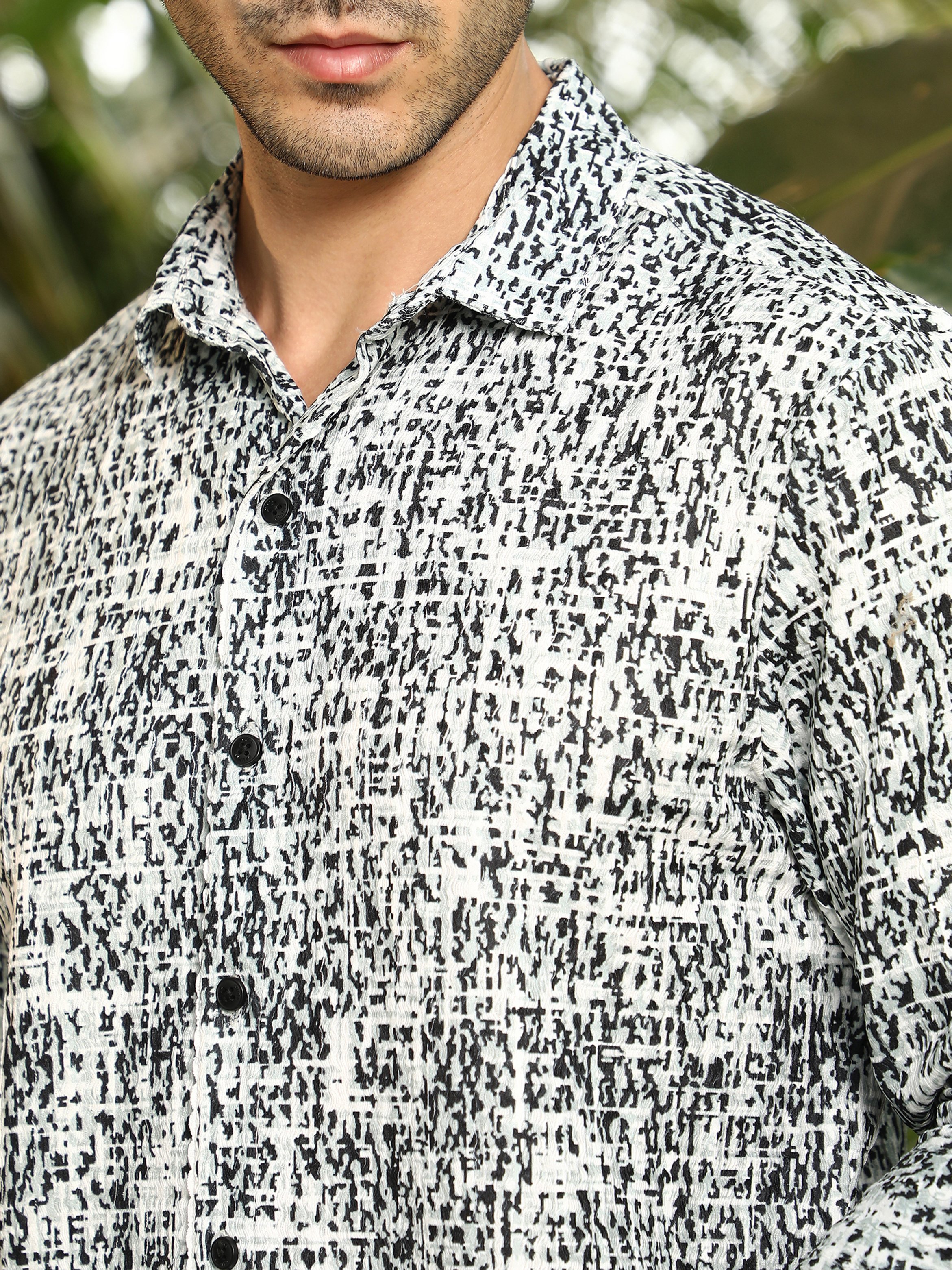 Men Graphic Print Spread Collar Shirt