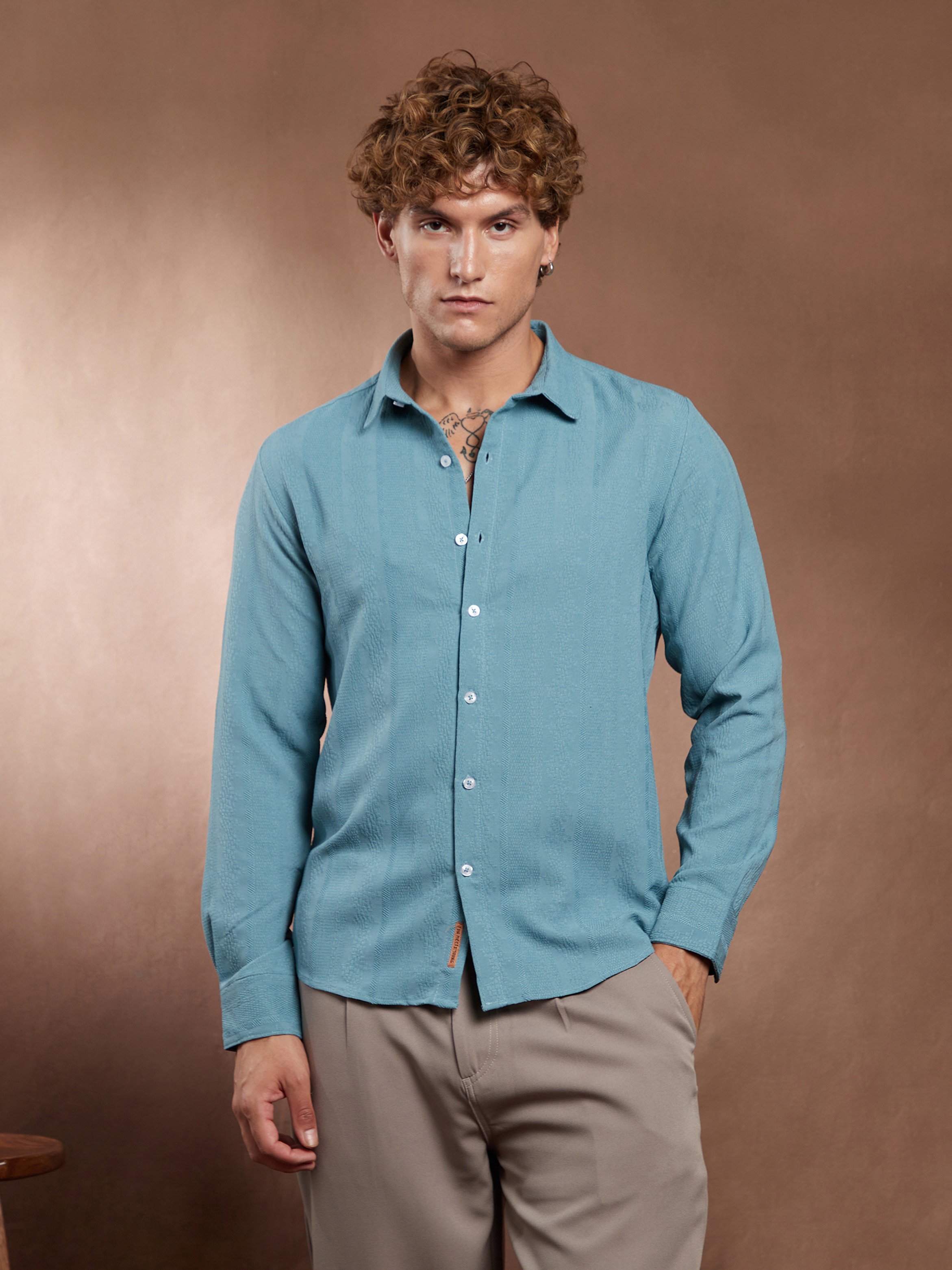Men Sky Blue Textured Spread Collar Shirt