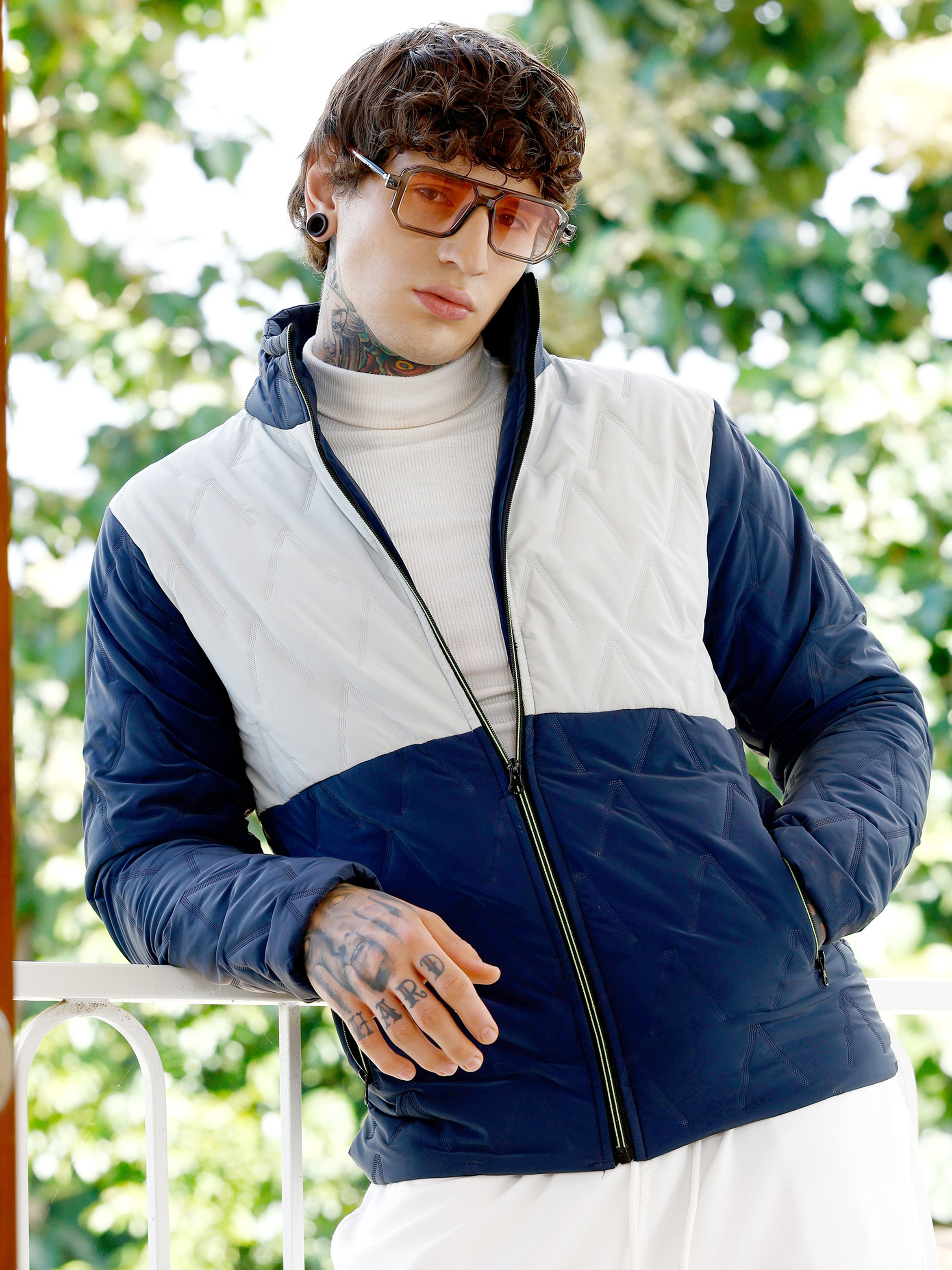 Men Color Block Bar-Quilt Puffer Jacket