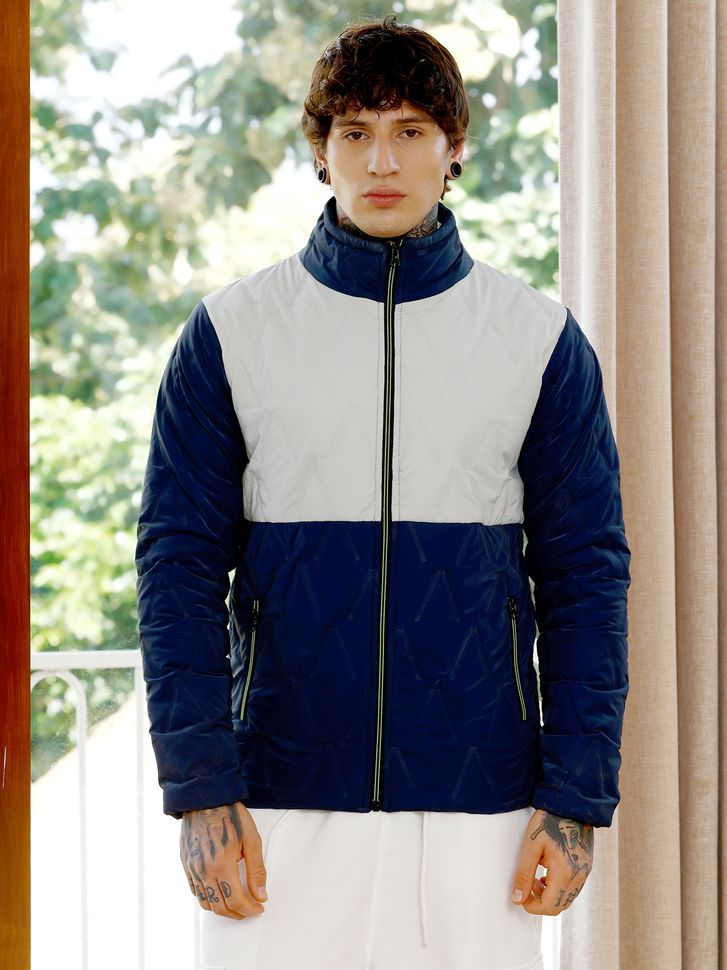 Men Color Block Bar-Quilt Puffer Jacket