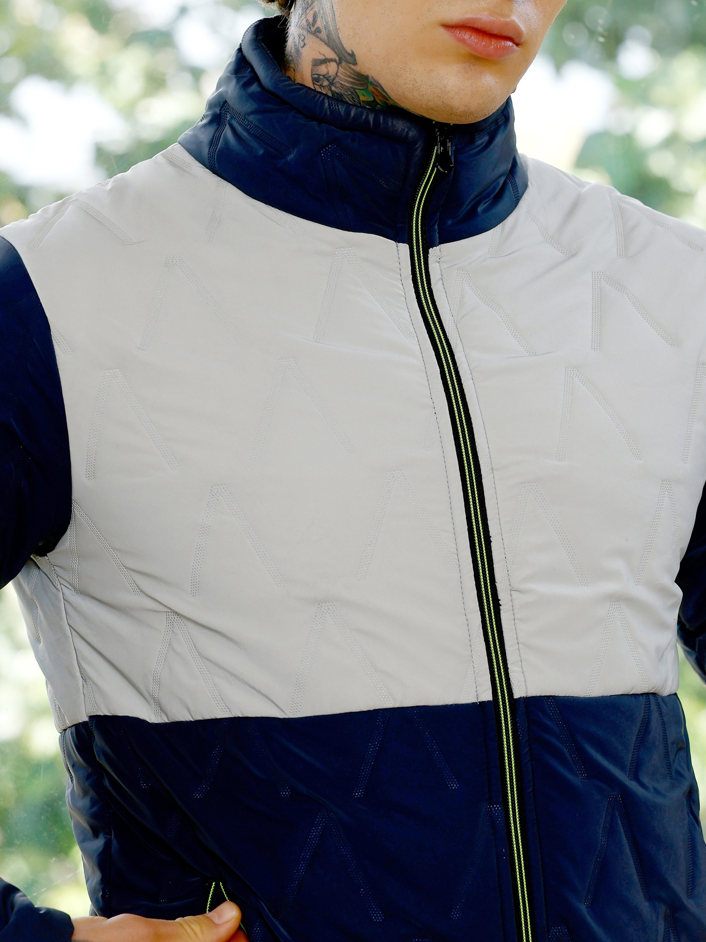 Men Color Block Bar-Quilt Puffer Jacket
