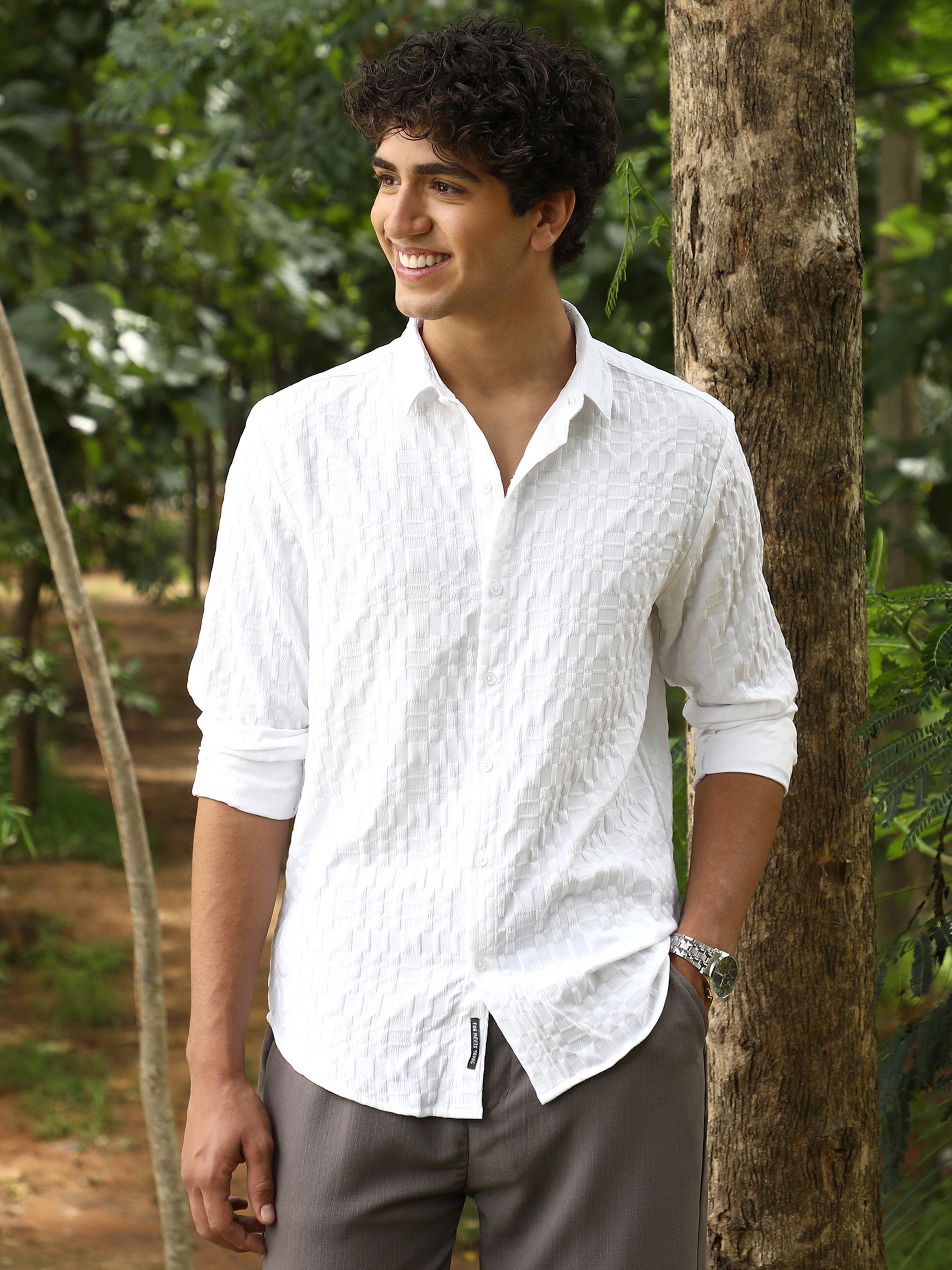 Men White Textured Regular Shirt