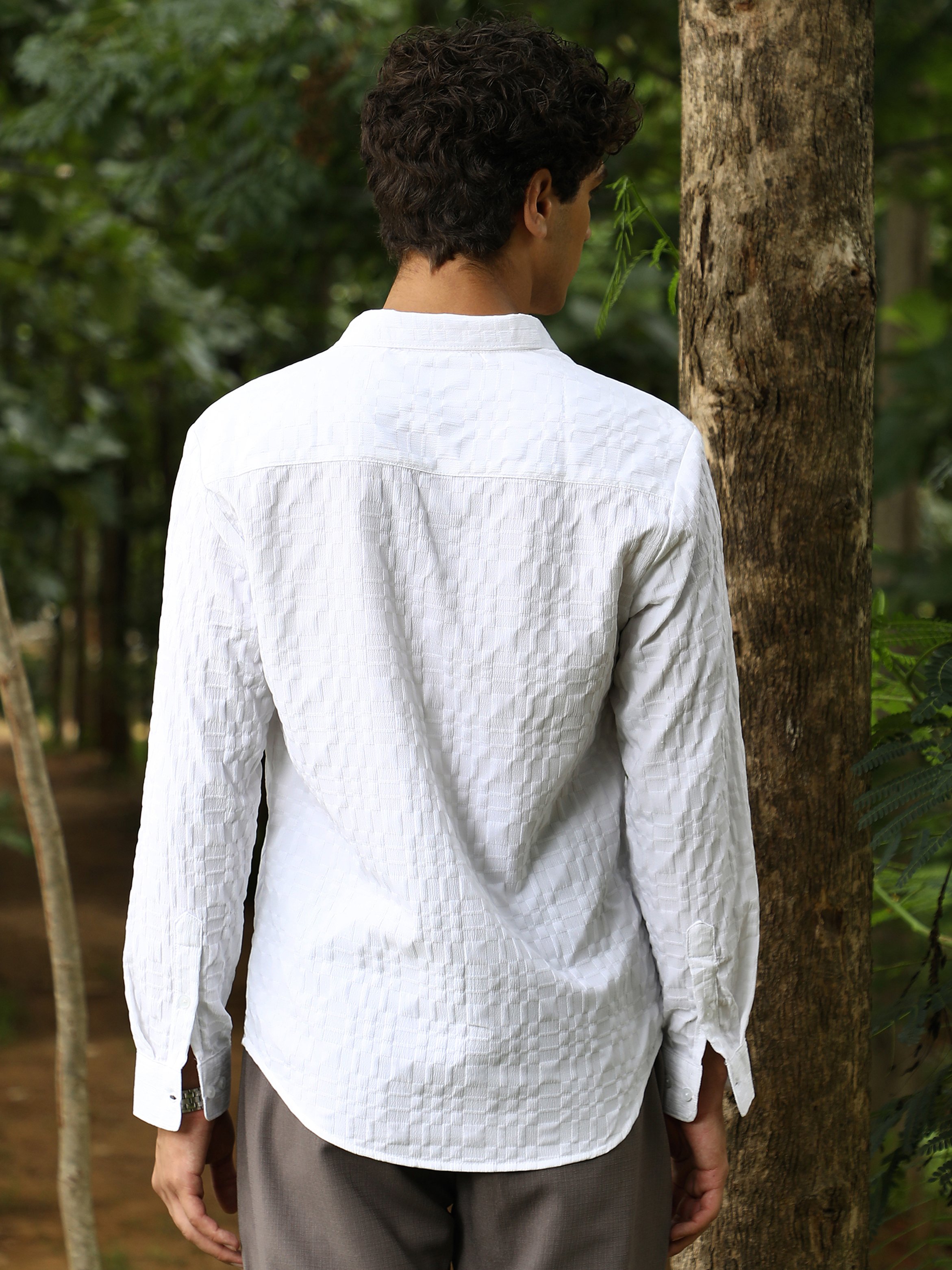Men White Textured Regular Shirt