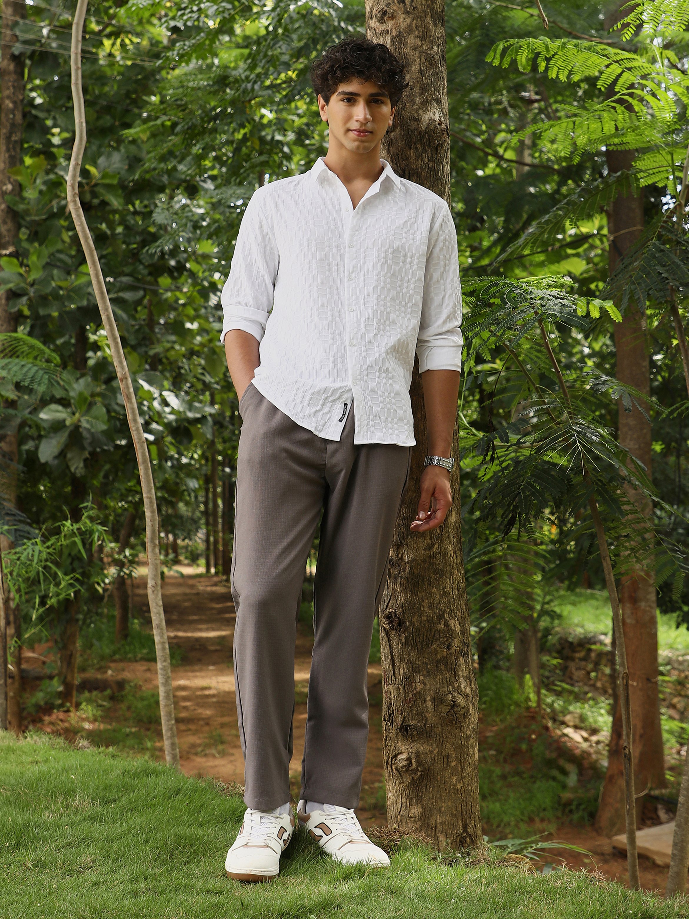 Men White Textured Regular Shirt