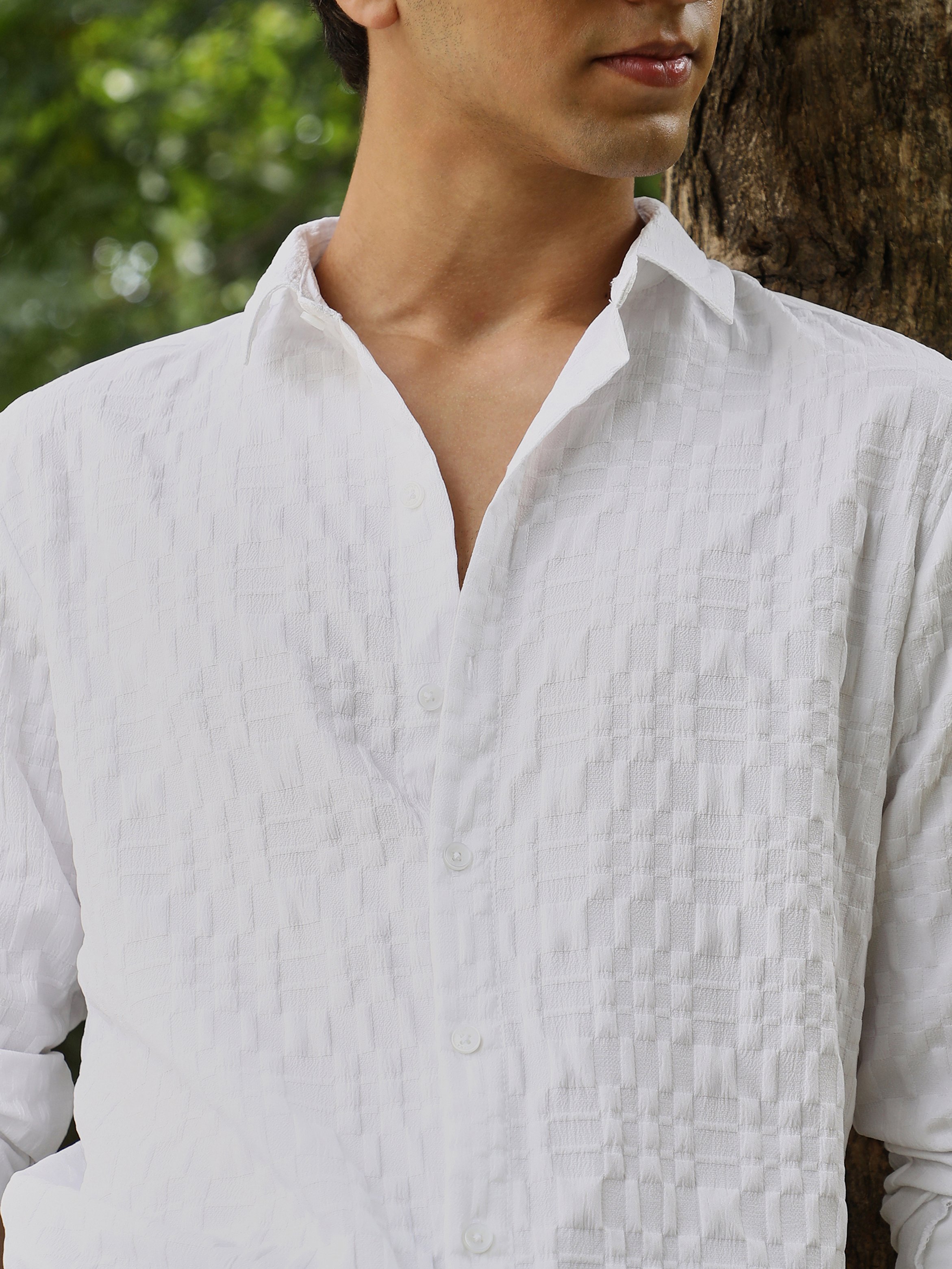 Men White Textured Regular Shirt