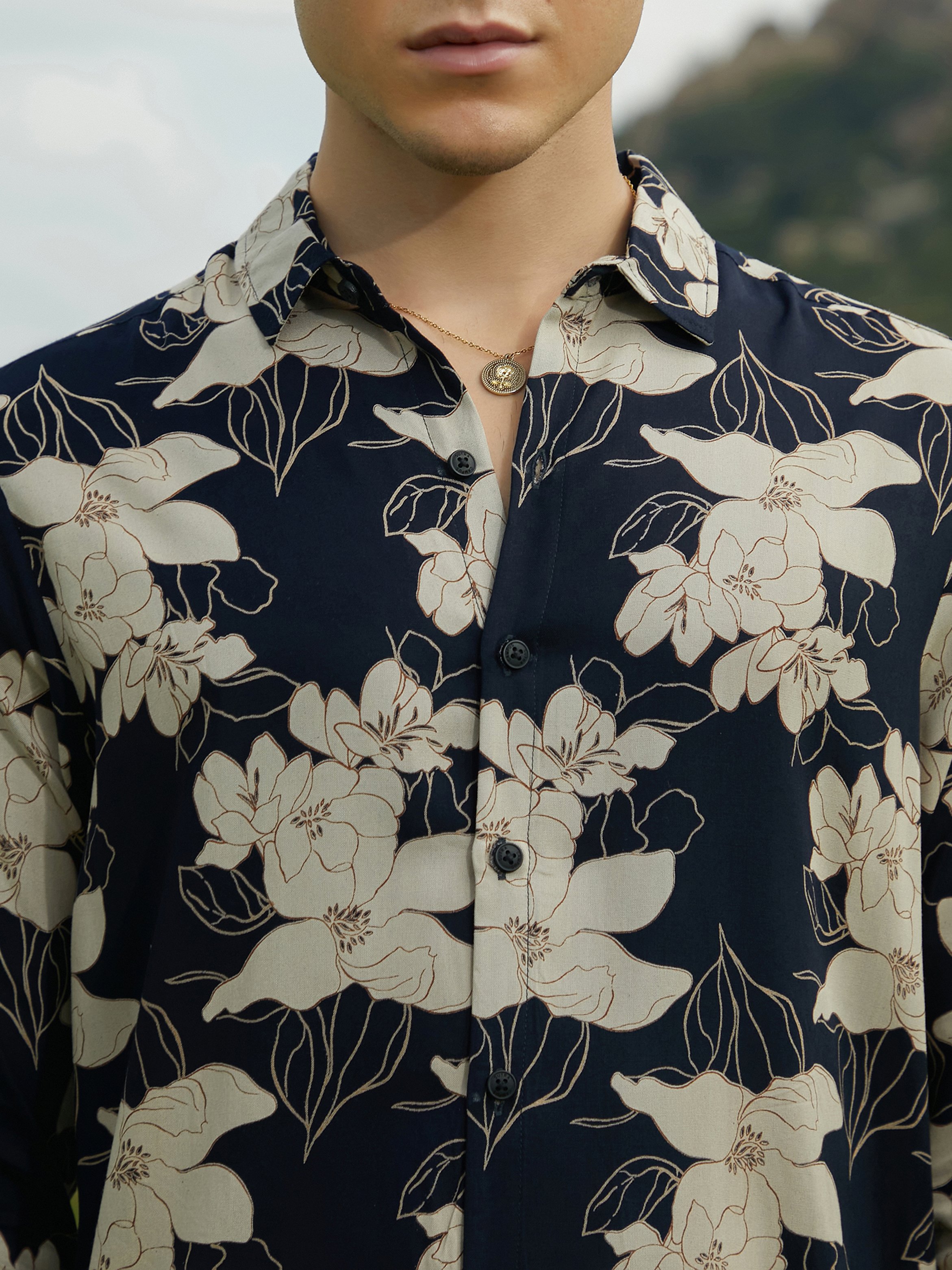 Men Black Floral Print Shirt