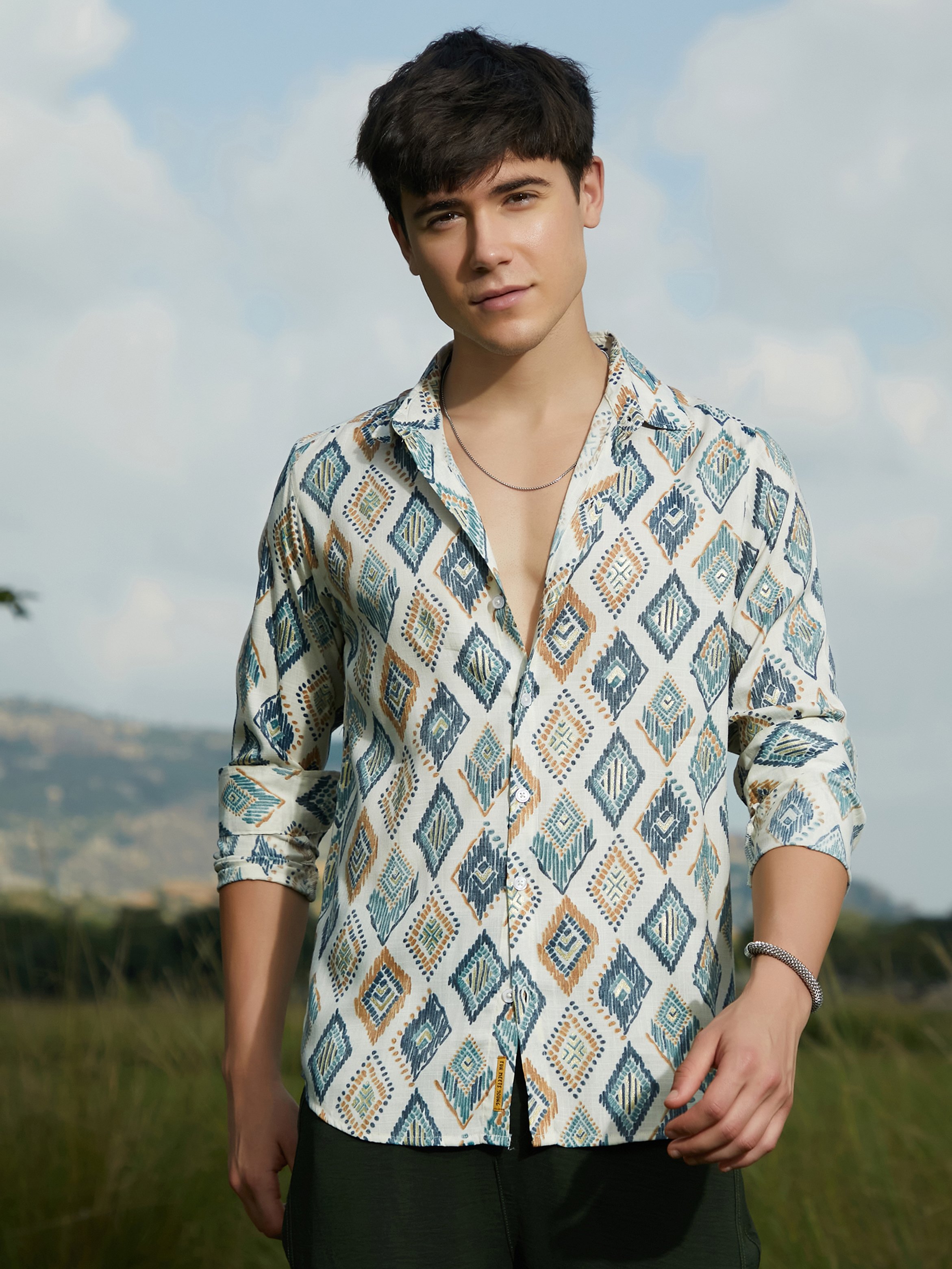 قميص بنمط معيني ريفي