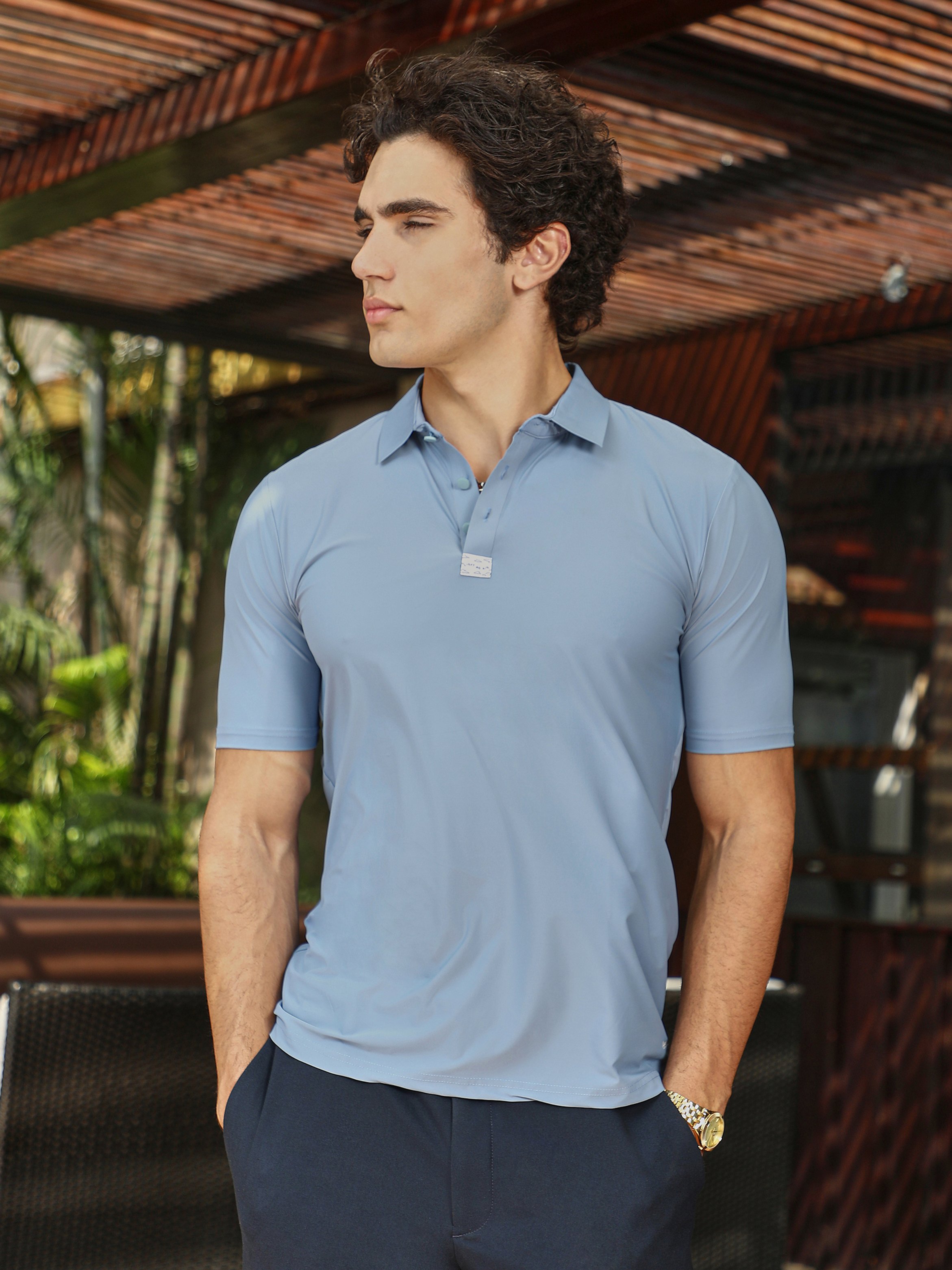 Men Blue Seamless Solid Polo T-Shirt