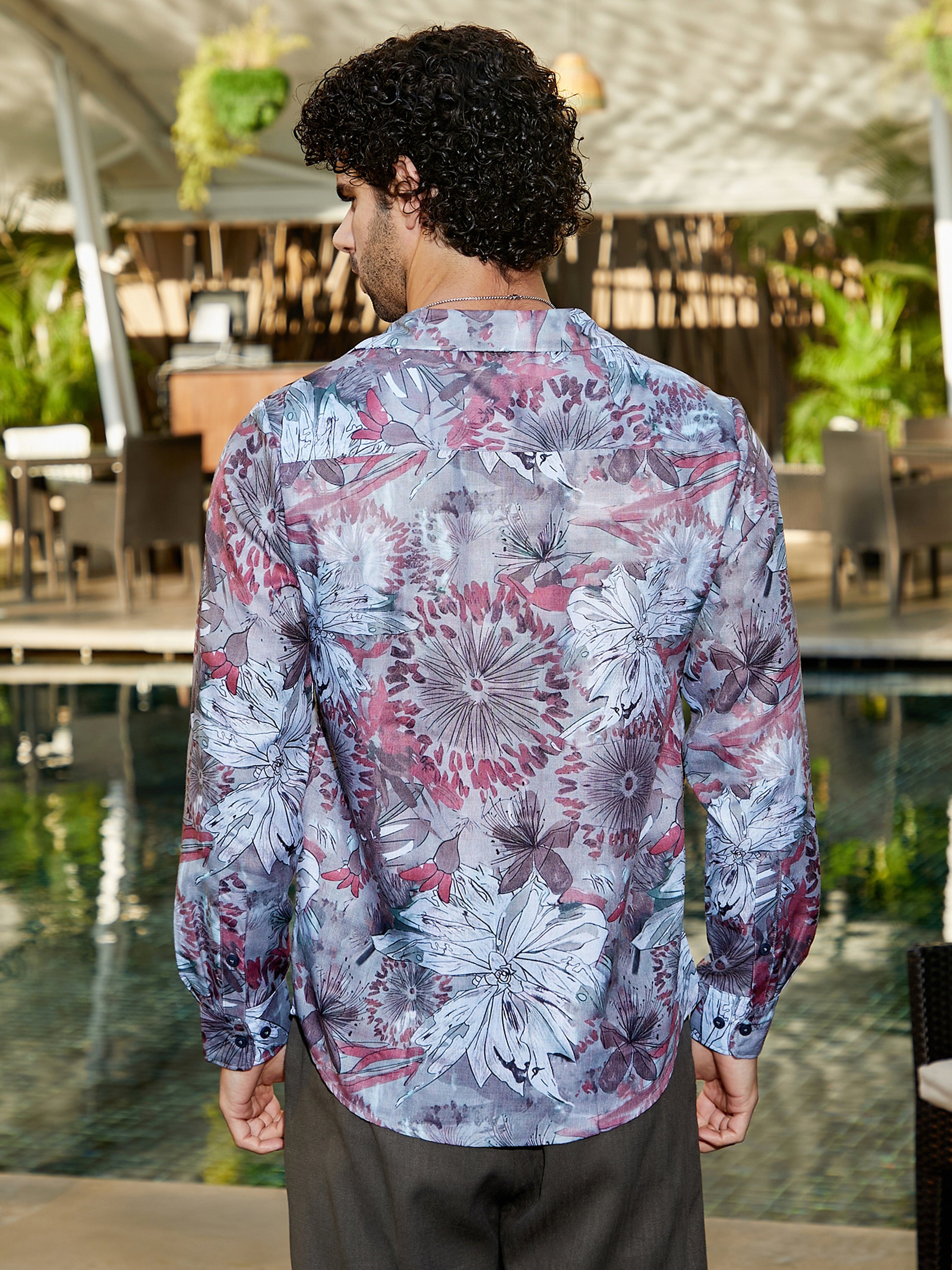 Men Grey Floral Print Spread Collar Shirt